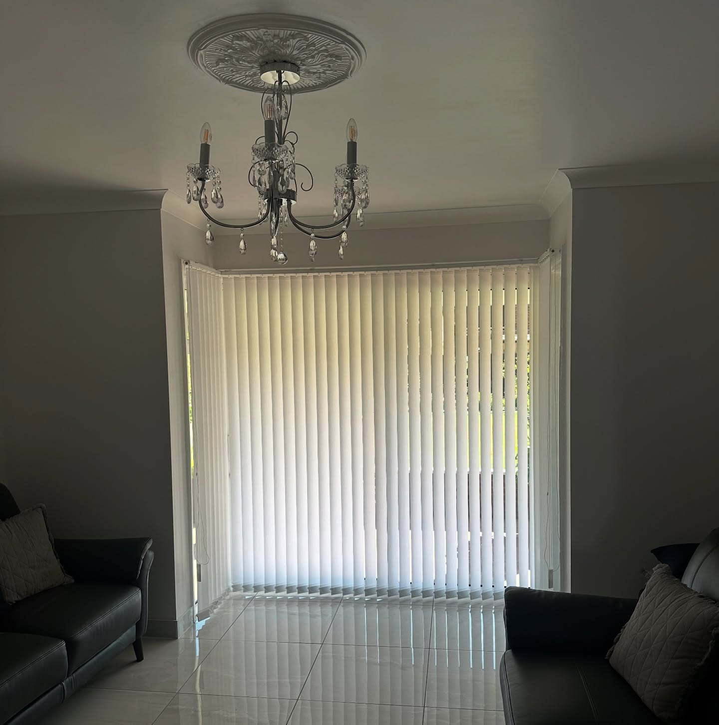 Elevate your home with the **sleek sophistication** of **vertical blinds**! 🏡✨ Perfect for large windows and patio doors, they offer **effortless light control**, **privacy**, and a **modern aesthetic**.
✔ **Smooth & stylish** movement
✔ **Versatile designs** to suit any space
✔ **Great for large windows** & sliding doors
✔ **Easy to clean & maintain**
Upgrade your home décor with a timeless window solution! 🪟💫
#VerticalBlinds #HomeDecor #ModernLiving #InteriorDesign #WindowBlinds #LightControl #PrivacyMatters #MinimalistStyle #RoomTransformation #SleekInteriors #FunctionalDesign #HomeUpgrade #EffortlessStyle #BlindsPerfection #DesignGoals