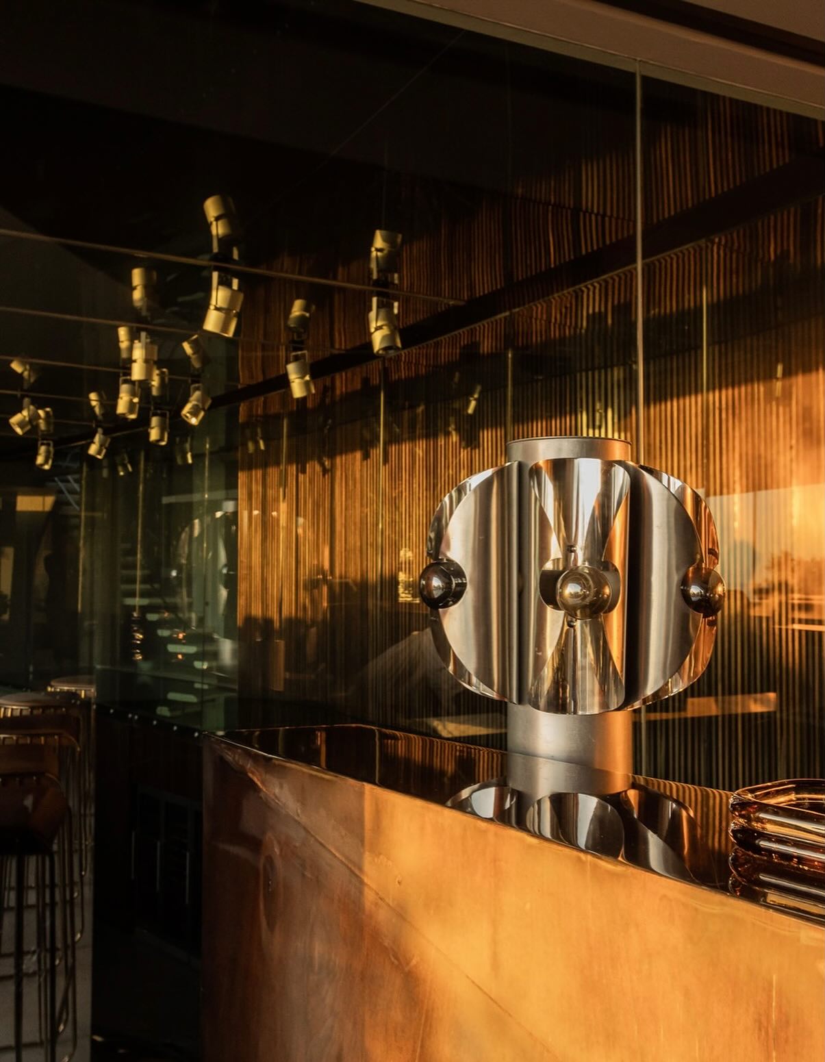 A house doesn’t need to be loud to be unforgettable. This one never raises its voice. It simply stays with you.