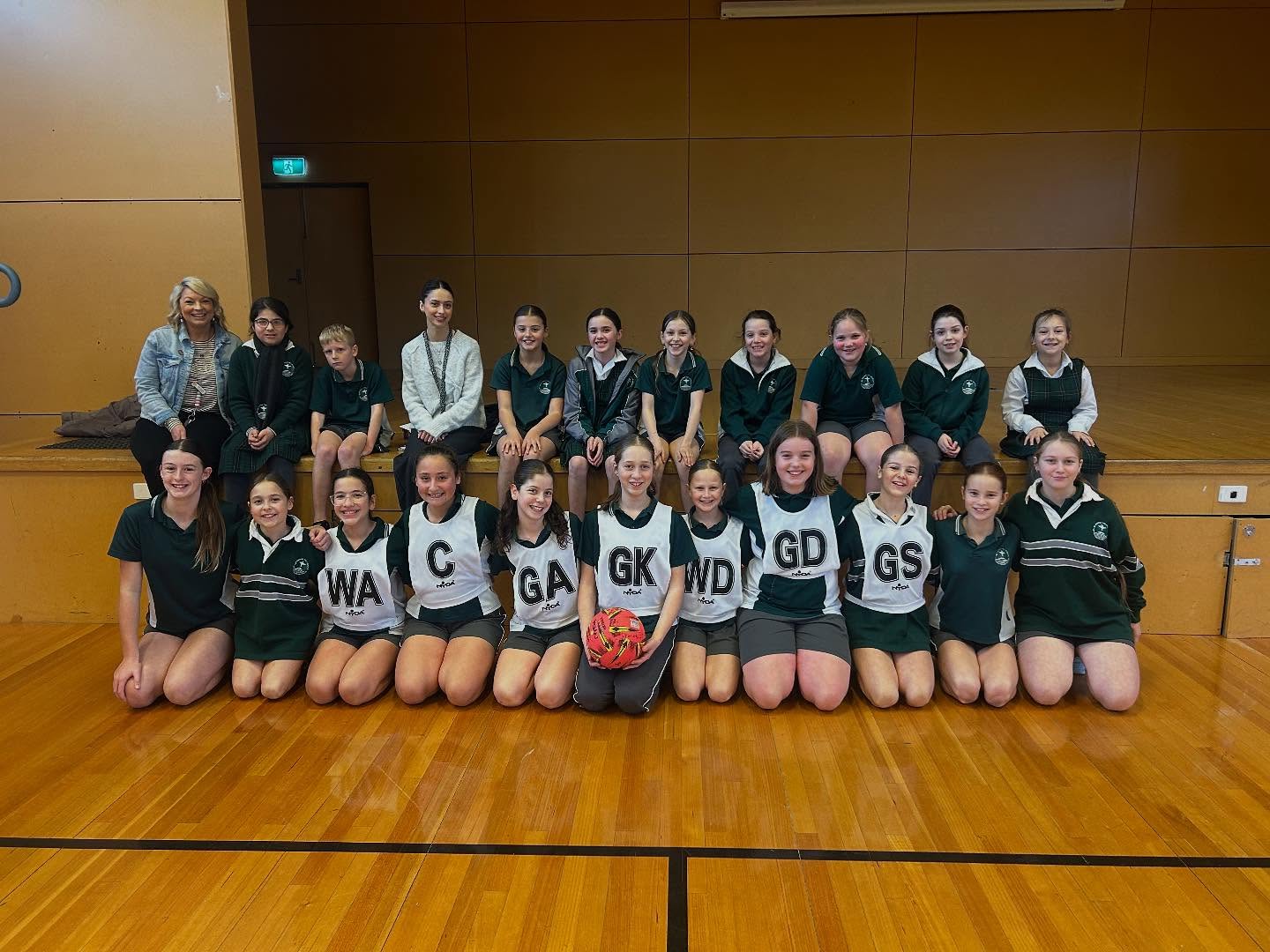 Our netball team was lucky to have some 3/4s cheering them on at their final inter school sport game today!
#sport #stthomastheapostle #macs #netball #catholiceducation