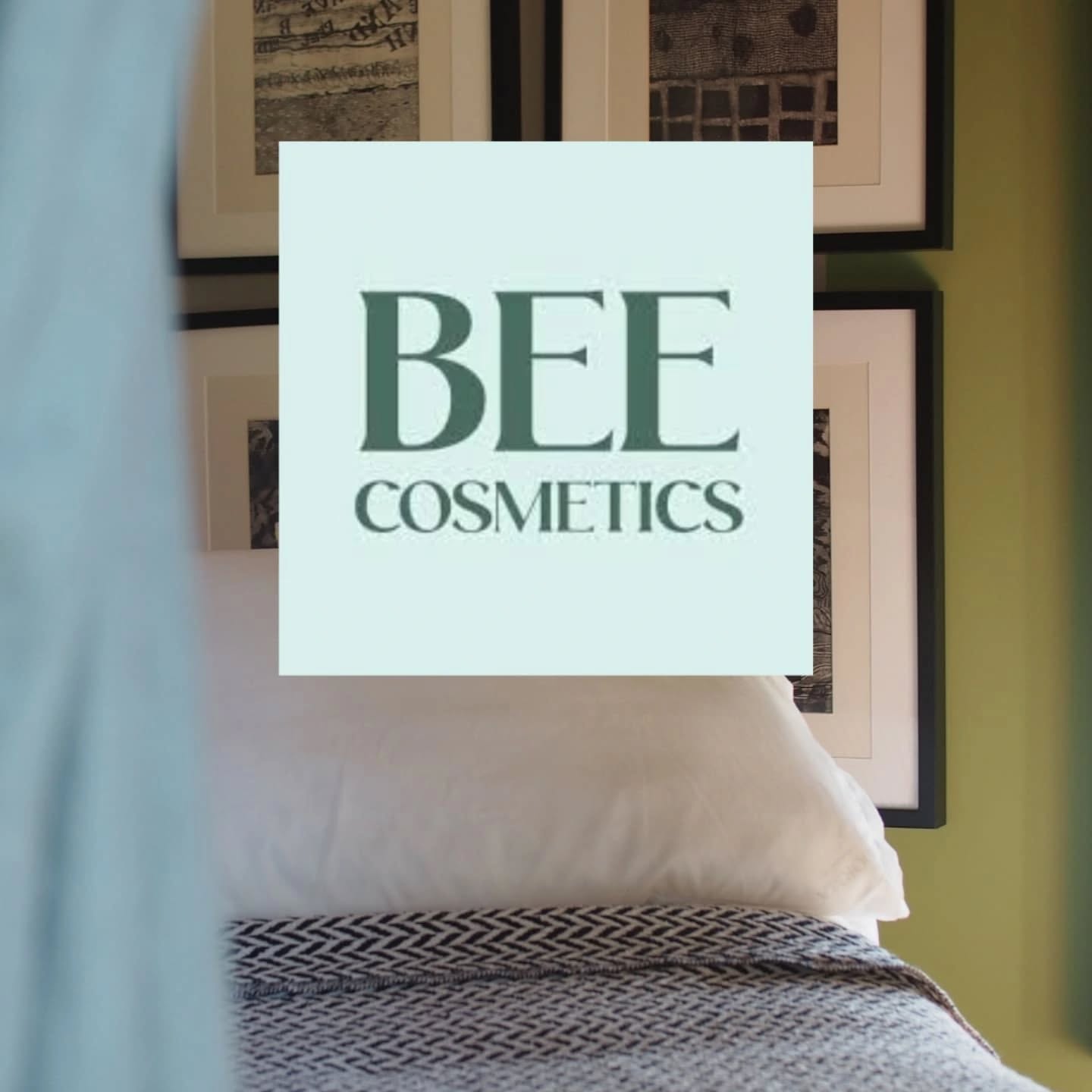 B E E C O S M E T I C S
From the very beginning of creating the Studio, I knew I wanted to fill it with products that reflect the values of FOLDE + SONDER - local, natural and deeply nourishing.
So when I was introduced to @beecosmeticsuk a beautiful Sussex-based brand crafting skincare with honey, beeswax and propolis from their very own beehives, I knew I'd found something special.
Their products don't just smell incredible, they feel supportive and deeply nourishing on your skin. Honest, gentle, and full of goodness. It's everything I want your experience at the Studio to be.
Come and try them for yourself during your treatment. Your skin will thank you.
Warmly, Liv
👆Follow link in bio to view full treatment menu and to book online!
#foldeandsonder #beecosmeticsuk #sussexskincare #localandnatural #studioexperience #massage #holistictreatments #Nature #wellness