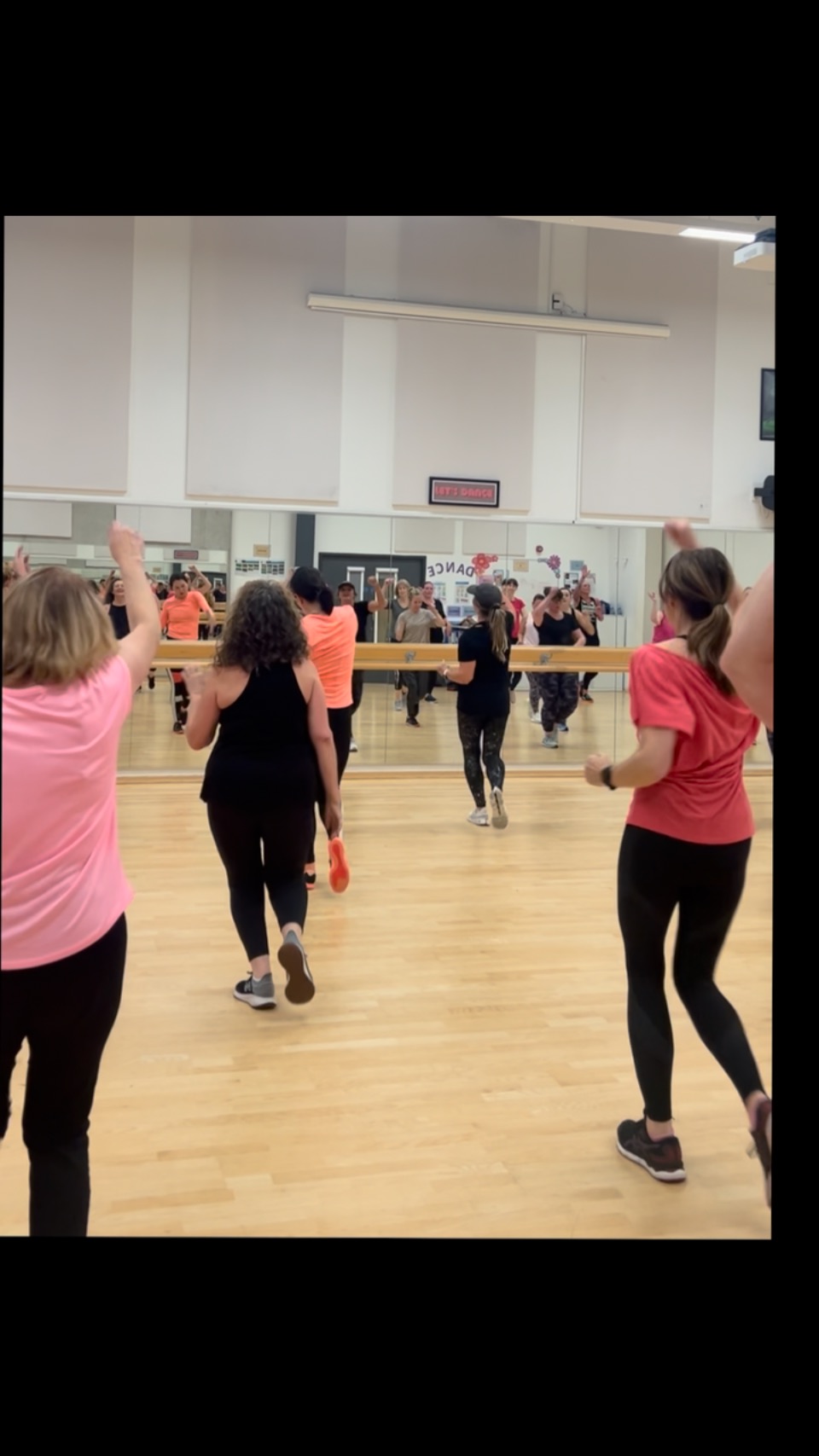 CLUB DANCEFIT
Can’t wait to see you ❤️
A party and a workout rolled into one!
Every Tuesday
7-8 pm
Three Rivers Academy
(Hersham/Walton)
To Book: https://www.clubdancefit.co.uk/book-online
An Easy, effective dance/Fitness class for a super full-body workout with easy-to-follow routines
Let’s glow 🌟
Work out to the best ‘90s and current chart hits whilst having fun with your buddies
Booking now open
To Book: https://www.clubdancefit.co.uk/book-online #clubdancefit #feelgoodfitness #strengthandflexibility #danceworkout #bodysculpting #thebodyshed