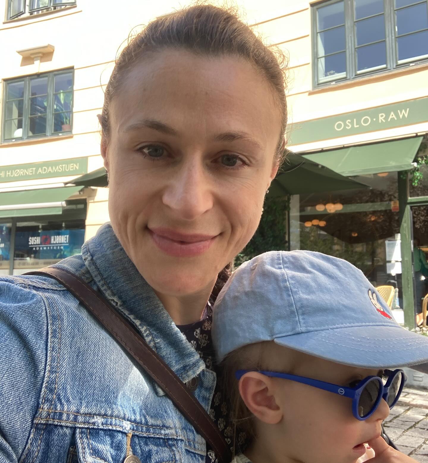 Yesterday, mini and I celebrated SB Nutrition turning 8!
Every year when this time comes around I’m so grateful that I (still!) get to work with what I love - which is sharing my nutrition knowledge to help you improve your health.
To all my clients, followers, friends and family, and the amazing businesses I get to work with - thank you so much, I really appreciate your support ❤️