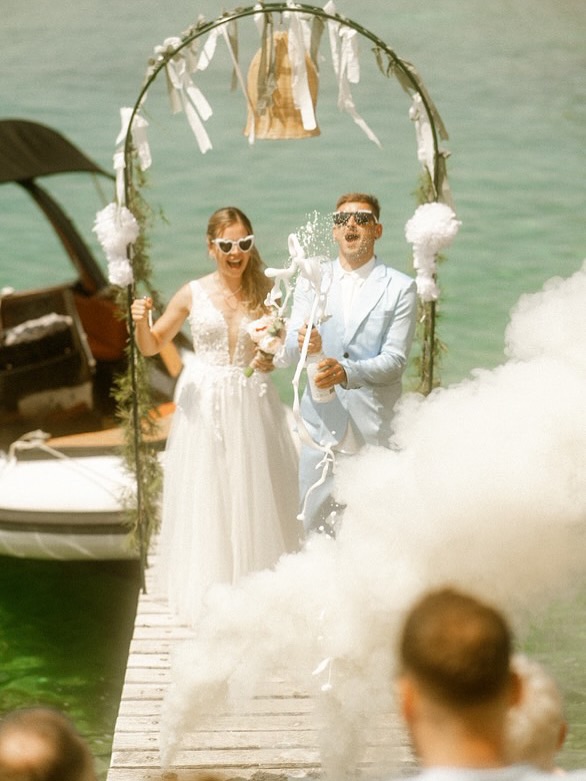 Real Bride Laura 🤍
in ihrem wunderschönen Traumkleid bei ihrer Trauung in Kroatien ☀️
Ich wünsche euch alles Liebe und Glück für eure gemeinsame Zukunft 🫶
@lauraender
#realbride #bride #brautkleid #love #happybride #happygroom #trauung #traum #traumtag #bridetobride #kroatien