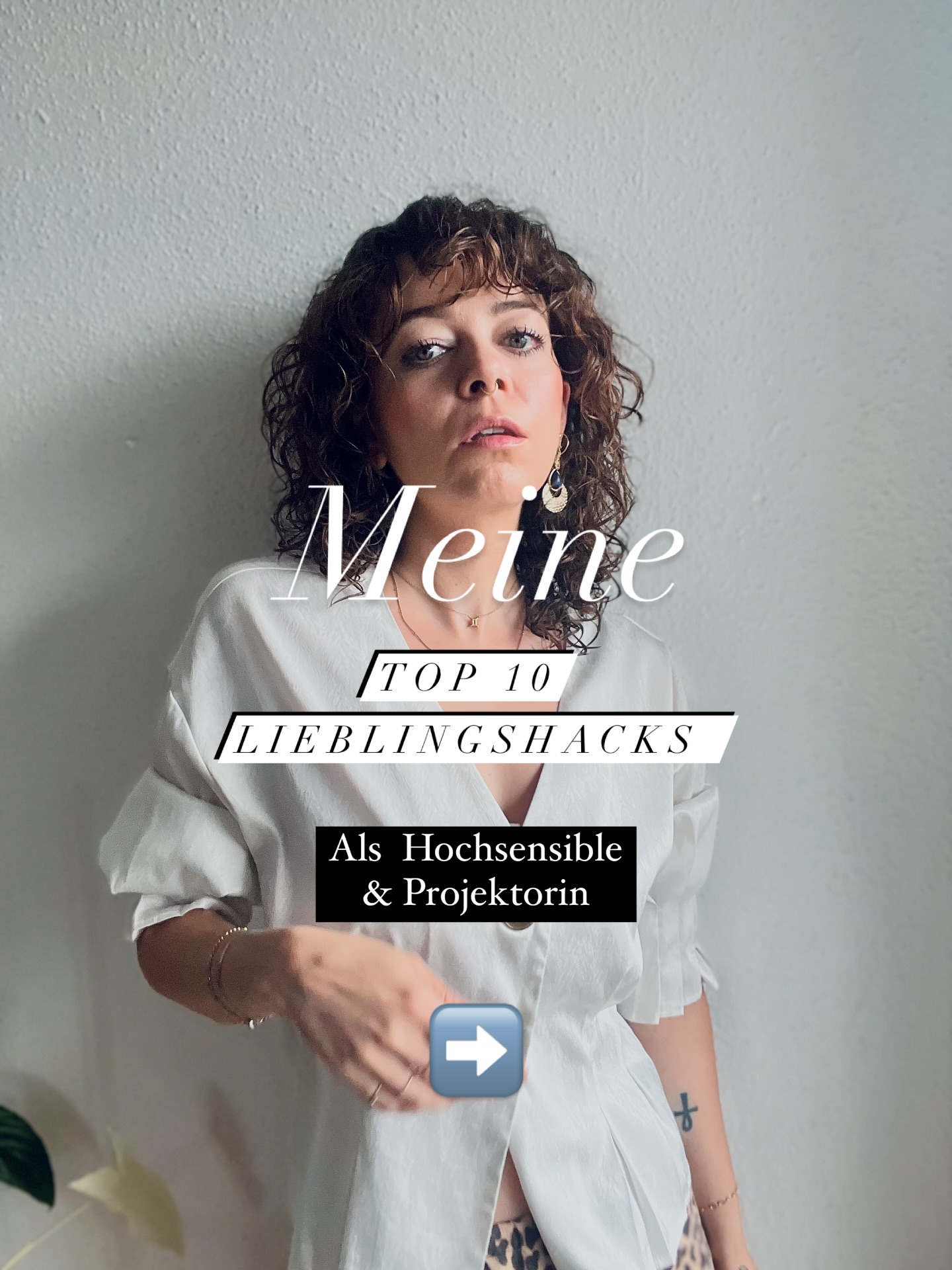 Es geht weiter ⤵️
8.Mir Unterstützung holen und Hilfe annehmen. Ich muss nicht alles alleine schaffen. Ich bin stark, wenn ich um Hilfe bitte 🐦🔥❤️🔥
9.Tempo rausnehmen. Immer und immer wieder. Ich muss nicht alles jetzt im speedy Modus fertig bringen. Dinge bewusst erledigen und immer mal den extra slow mode einlegen für Entschleunigung zwischendrin.
10.regelmäßige Pausen und Zeiten für mich einplanen, BEVOR ich müde bin. Schlafen gehen, BEVOR ich müde und erschöpft bin. Auch das hat bei mir einen Riesen Unterschied bei meinem Energielevel getan 🐦🔥
Das waren einige meiner Lieblingshacks als Hochsensible & Projektorin, die für mich nicht mehr wegzudenken und wegzufühlen sind.
Denn wenn sie alle eines gemeinsam haben dann dass ich mich selbst viel besser wahrnehmen und spüren kann, was ich brauche damit es mir gut geht und ich meine Projektor und High Sensitive Gaben ausleben kann 🥰
Und du sensitive soul? Was ist dein Lieblingshack? Schreibs so gerne unten in die Kommentare 🫶🏻✨
Alles Liebe zu dir,
Eva
EMBODIMENT
PROJEKTOR
BEWUSSTSEIN
HIGH SENSITIVE
#embodiment#bodybased#körperorientiert#nervensystemheilung#emotionalrelease#achtsamkeit#transformation#empowerment#feinfühligkeit#hochsensibilität#nesc#feeling#selfcare#körperarbeit#fühlen#feelittohealit#embodied#freiheit #hochsensibilität#sensitive