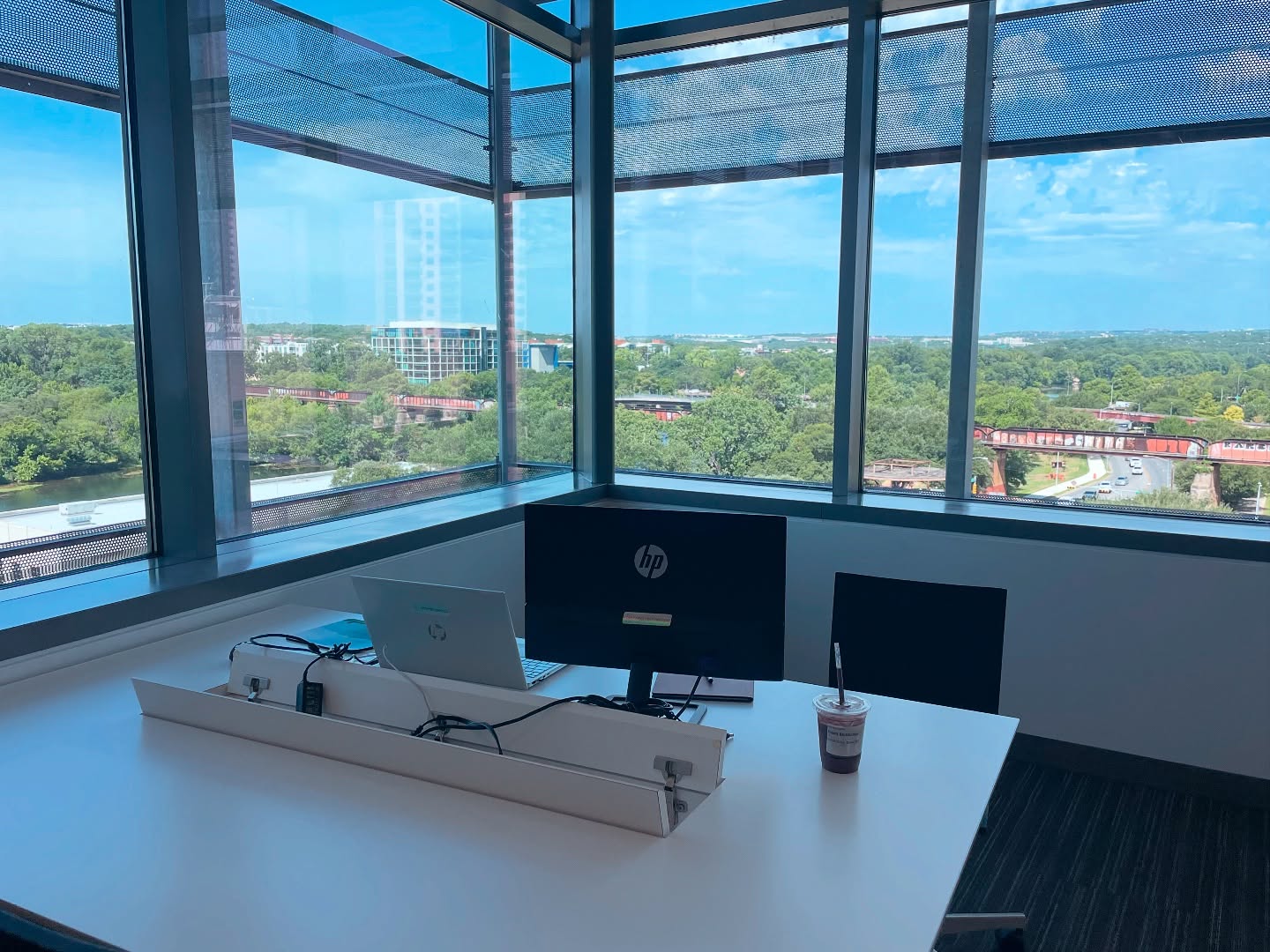 5th Floor Corner Office
Downtown, Austin TX
$9/day