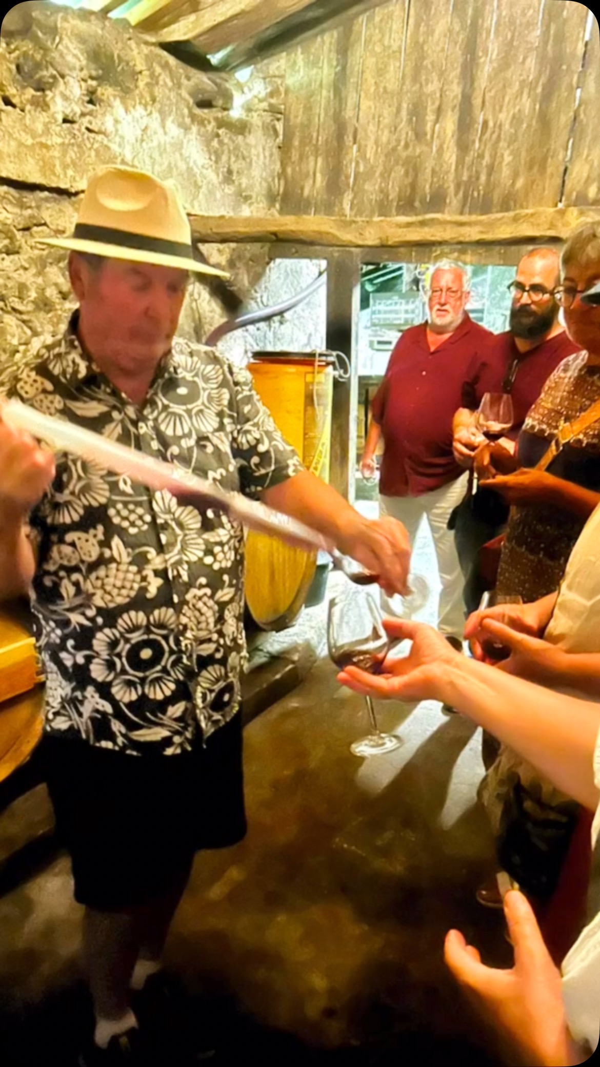 🌊 Day 2 with the amazing Mireille Swinnen and her six talented students, diving into the art of working with a river of smalti! 🎨✨ We wrapped up the day with a delightful tasting at Château La Corne, hosted by the lovely Diana and Steve, along with their adorable dog, Margaux. 🐾❤️
What a beautiful blend of art, friendship, and gourmet experiences!
#mosaicart #smalti #châteaulacorne #foodandart #creativeretreat #goodcompany