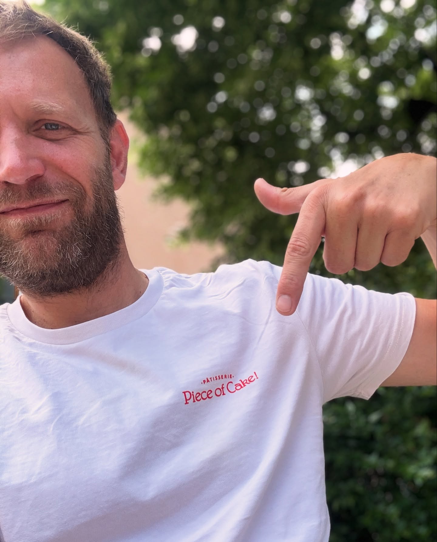 Jamais sans @pieceofcake_lyon ❤️, même le temps d’un week end.
Nous travaillons ensemble depuis si longtemps….
@pieceofcake_lyon merci de ta confiance et de ta fidélité.
#lemielremyglaise #pieceofcake #featuring #collaboration #miel #honey #fashion #apiculture #foodlyon #foodlyonnaise #foodlyonnais #foodlyon7 #foodstragram #foodie #foodlover #cheesecake #lyon7 #lyonnais #onlylyon #lyon #patisserie #gateau #beekeeping #apicultor #friendship