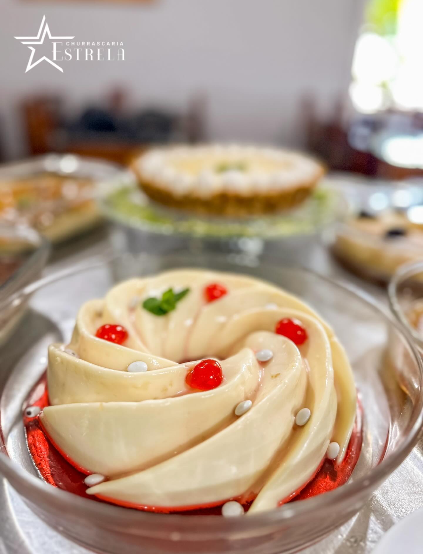 🍮Churrasco bom termina com um doce. E aqui, já tá incluso!
⭐️Na Estrela, você não precisa escolher entre o salgado e o doce, o rodízio inclui as sobremesas pra deixar sua experiência ainda mais gostosa.
Sirva-se e se delicie!