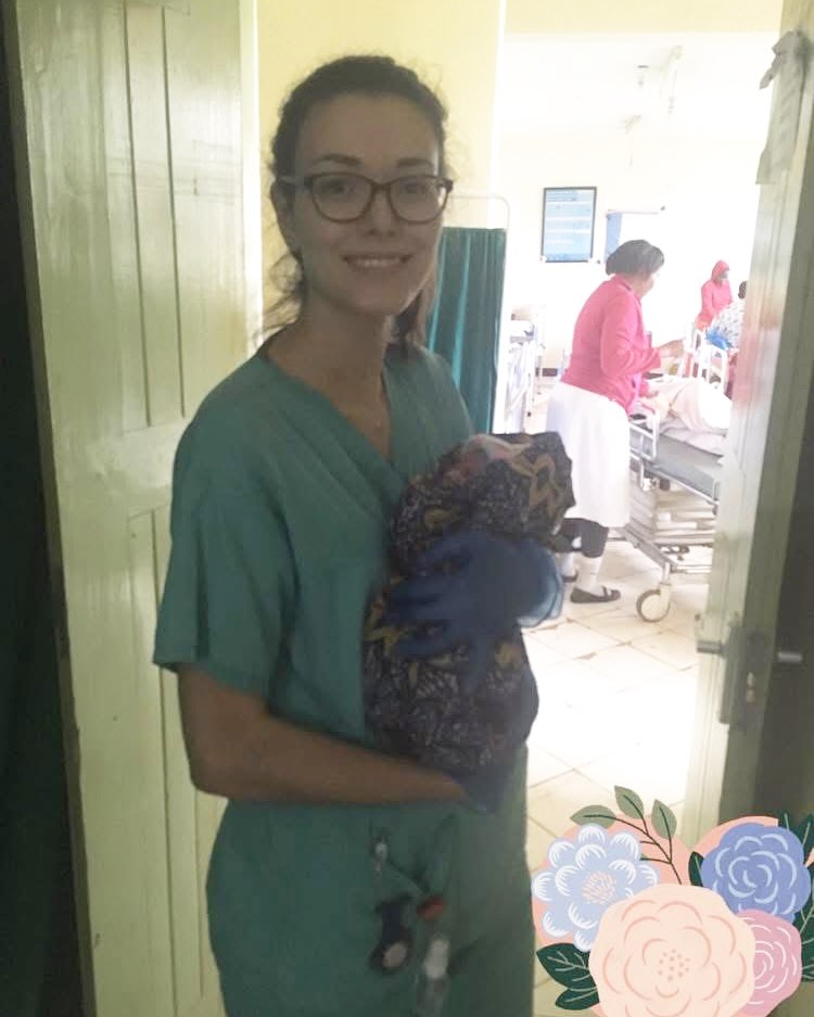 Where does time go? 🙈
🫶In this pic I was volunteering in Tanzania after finishing my Midwifery training.
🙏I would love to share here the spirit of compassion, love and kindness these women have for one another, even not knowing each other.
In the postnatal ward, which was literally the space behind me adjacent to the labour area, 1 woman and her baby would be sharing the same single bed with another woman and her baby. She would accommodate her with kindness and a warm heart.
Women unfortunately lacked of privacy, had very poor maternity notes when we even didn’t know why they were admitted, lacked certain resources and equipment. I remember this woman who unfortunately lost her baby at term, who I attended to her caesarean, was in the same shared space in the postnatal area with the other mums and babies 😔.
But these woman taught me how STRONG we are made, how RESILIENT we are, how BRAVE and CARING we are and should be for one another and how much LOVE can cure anything 💛
I would have loved now to have taken this photo again but with the mother of this baby in the picture, rather only focusing on the baby, because we so much sometimes forget about mothers when the baby is born, but they should be RAISED above anything! 🙏
Lots of bittersweet moments and missing this!! Such HAPPY and WARMING people who had always a smile of their faces! 💚
🇵🇹Para onde vai o tempo? 🙈
🫶Nesta foto, estava a fazer trabalho voluntário na Tanzânia depois de terminar a minha formação em Enf.Parteira (Midwife).
🙏Adorava partilhar aqui o espírito de compaixão, amor e bondade que estas mulheres têm umas pelas outras, mesmo sem se conhecerem.
Na sala do pós-parto, que era literalmente o espaço atrás de mim, adjacente à sala de partos, uma mulher e o seu bebé partilhavam a mesma cama de solteiro com outra mulher e o seu bebé. Acolhia-a com gentileza e carinho, de braços abertos.
Continua nos comentários👇🏻