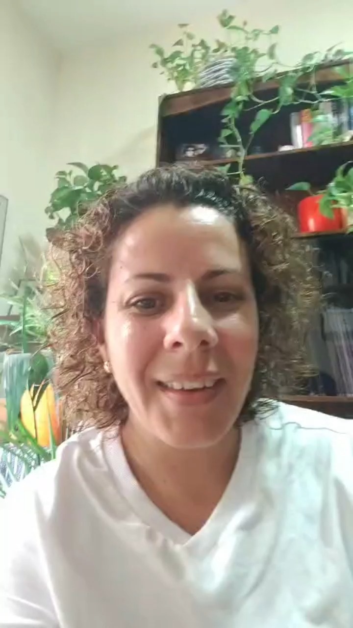 At The Change Agent, we often get asked what the one non-negotiable skill is for leaders. What should they focus on to improve the way they guide their companies? What change will have a tangible positive impact on their business?
While this can vary greatly from company to company - there’s one skill that is essential: the ability to have hard conversations.
If it’s not already in your skillset - it’s something that you can develop. And if you’ve already started working on this skill, you can learn refined techniques to take your communication to the next level.
Ready to up skill? Our upcoming workshop on Navigating Tough Conversations with Dr Elaine Dutton and @ethical_living_mt taking place next week is fully-booked, but we’ve just launched a new second date: 23rd October 📅
Register your interest at the link below, and we'll be in touch with more info soon!
https://docs.google.com/forms/d/e/1FAIpQLSfRqCk9BryoZWHmowGTocgW2Uew4Yw7CRGLKbAVeCnMUtRY_g/viewform
#TheChangeAgent #HumanResources #Workshop #Malta