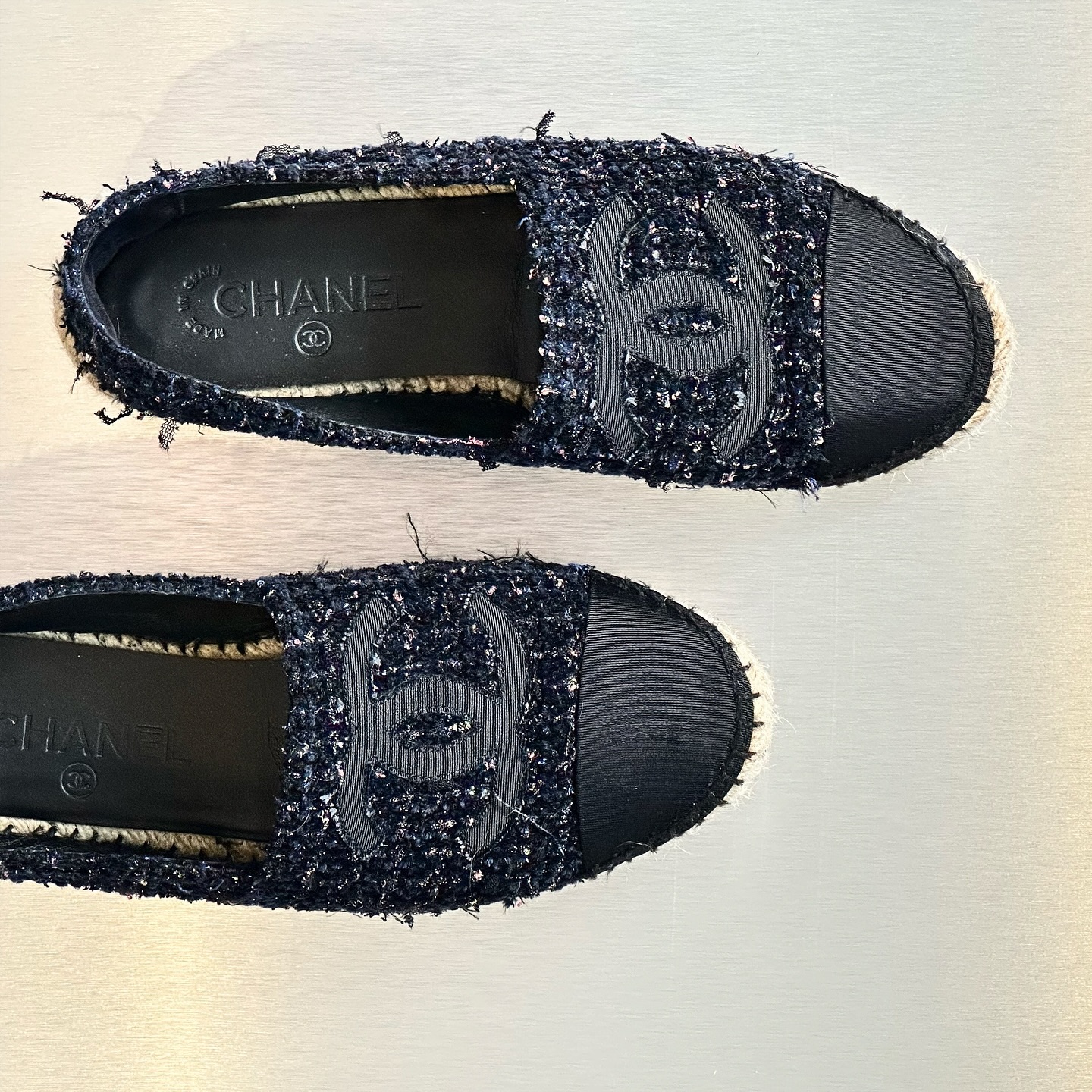 Chanel Espadrilles â Navy Blue Tweed
Step into timeless elegance with these classic Chanel espadrilles in luxurious navy tweed. Chic, comfy, and perfect for any season.
For more information, please refer to the website link provided in the bio.
Listing no: UK3112
Opuluxe.sg is not affiliated to the brands featured. We are an independent consignment platform of authenticated luxury products. All trademarks and copyrights remain sole property of the brands.