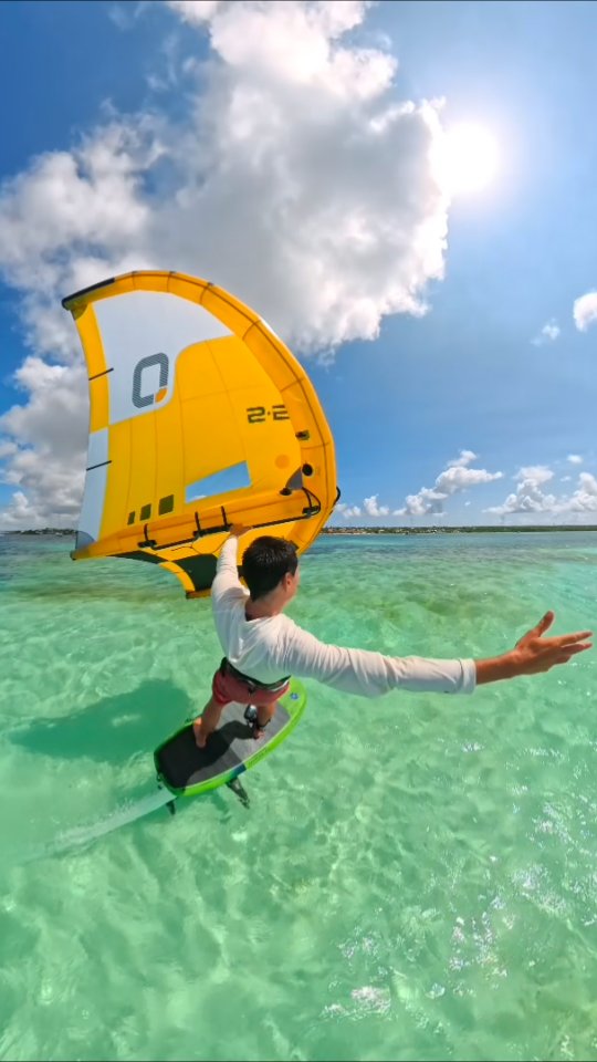 Je profite d'une journée un peu plus calme au niveau de l'école pour vous montrer l'envers du décors lors d'une session en Guadeloupe !
Un sublime lagon, des couleurs que je vous laisse commenter, du vent au top, et pour ceux qui en doute.. zéro Sargasse ! Bref la magie de Saint François 🏖️🏝️🫶
Si toi aussi tu as envi d'apprendre le wingfoil.. et de vivre par toi même une session dans des conditions comme celle-ci, n'hésite pas a contacter la @wingfoilschoolguadeloupe
#wingfoilschoolguadeloupe #guadeloupe #wingfoil #wingfoiling #gwada #foiling #caribbean #antilles #kitesurfing #rodstuffsgwada #queneysebastien #islandlife #islandvibes #bluelagon #island #antilles #insta360