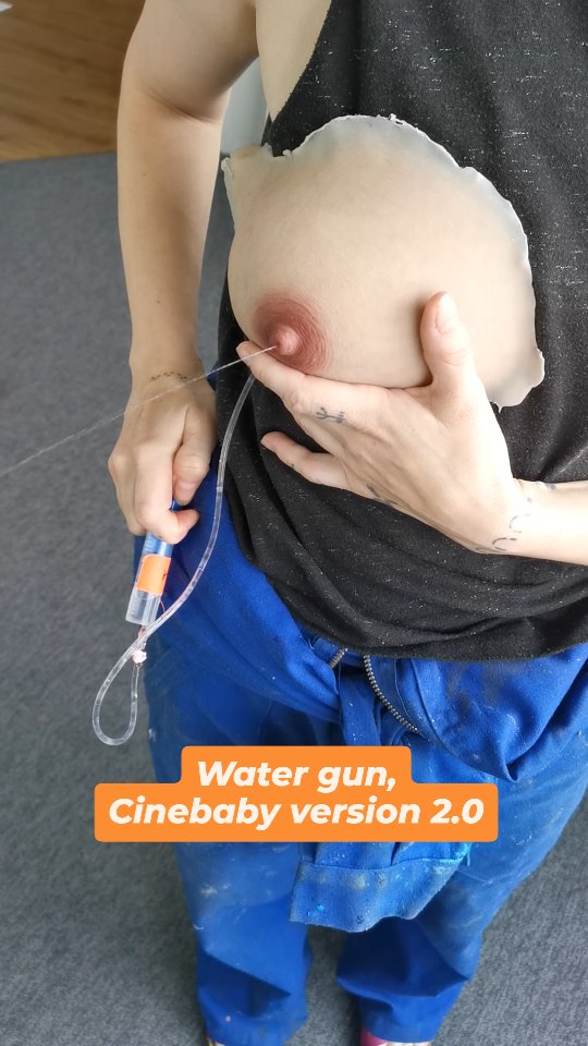 Summer's here, and so are water guns! So we've come up with our own version, with a fake breast milk option of course... 🔫
Laughing model @celinefragment
#cinebaby #fakebreast #sfx #fake #watergun #waterpistol #props #fakepregnancy #prosthetics #specialeffects
