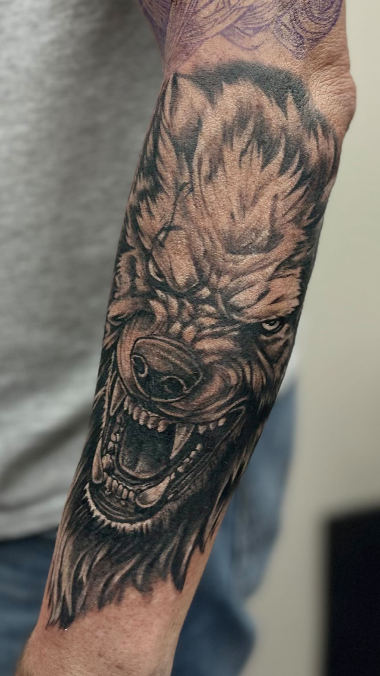 The wolf symbolizes loyalty, instinct, and guardianship, often representing a deep connection to one’s inner strength and freedom. It also embodies the balance between fierce independence and the importance of family and community.
✉️ DM to book your free consultation
.
.
.
.
.
#tattooculture #tattoocolor #tattooedlife #tattooinstagram #tattooedpeople #tattooofinstagram #tattoofineline #tattoostagram #tattoodrawing #tattoosupply #lovetattoos #tattoosupplies #tattooinked #menwithtattoos #inspirationtattoo #tattooers #tattooman #tattooinkspiration #tattoocollector #tattoosforwomen #tattoomen #simpletattoo #tattoomaster #womenwithtattoos #tattoorealism #tattoosformen #tattoowoman #delicatetattoo #tattoosocial #kwadron