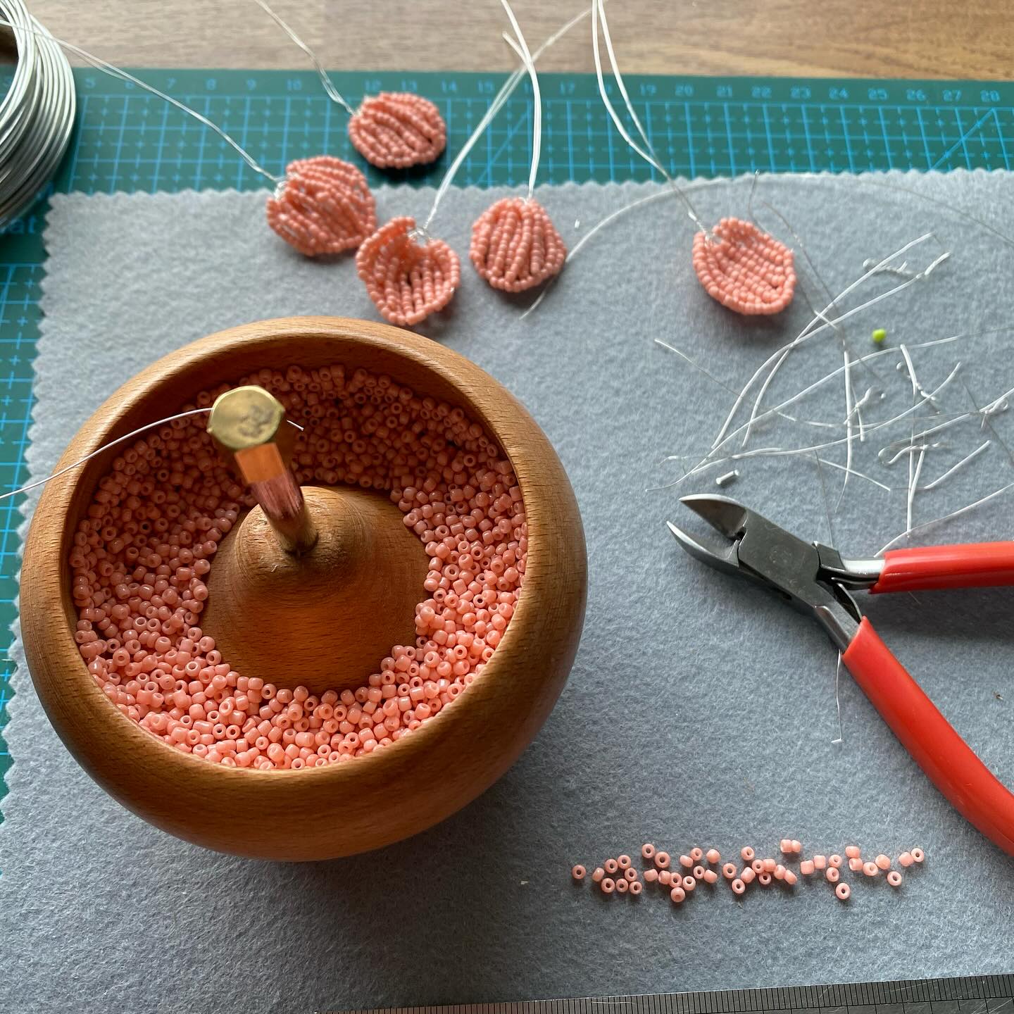 Currently making up samples to show at @eventsbyshopsmall J36 summer market. This will be a beautiful peony, only another 4 petals to go!
#samples #makingsamples #j36 #summermarket #shopsmall #shopsmallbusinesses #only3weekstogo #thebeadedgarden #beadedflower #beadedflorals