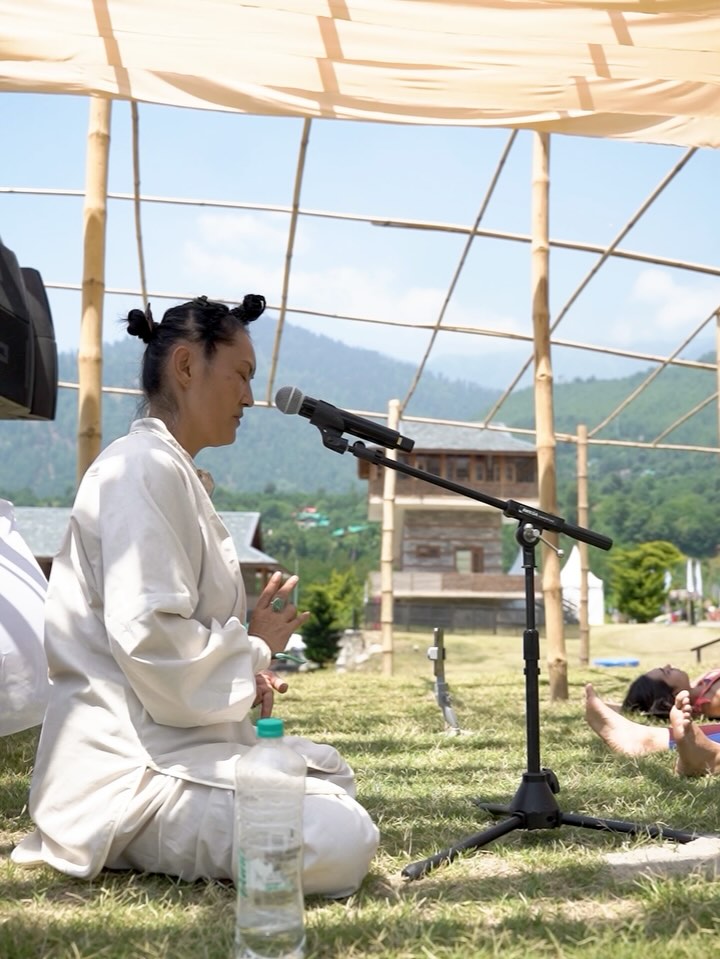 Catch a glimpse of today’s Wellness Session. We love our mornings with deep breaths and soulful healing in the valley.
Dont miss out on Day 3 - Inner Discovery/Wellness Sessions from 8am onwards at Golf Course area.
🎟️ Day wise tickets available at the gate.
#voodoovalley #voodoovalley2025