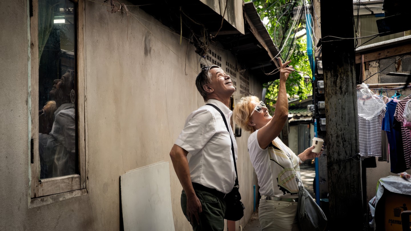 That moment when our guests spot something amazing! ✨ On our #PhotoWalks, discovery isn't just guided, it's shared. Love seeing our guests find their own unique #HiddenGems in #AuthenticBangkok!
It's truly inspiring to explore the city through your eyes. What new wonders will our future adventurers uncover?
#walktalkphoto #Bangkok #Thailand #PhotographyTour #UrbanExploration #StreetPhotography #DiscoverThailand #TravelPhotography #GuestDiscoveries #BangkokUnseen #CityExploration #LocalPerspectives #UnexpectedFinds #TravelWithUs #AuthenticTravel