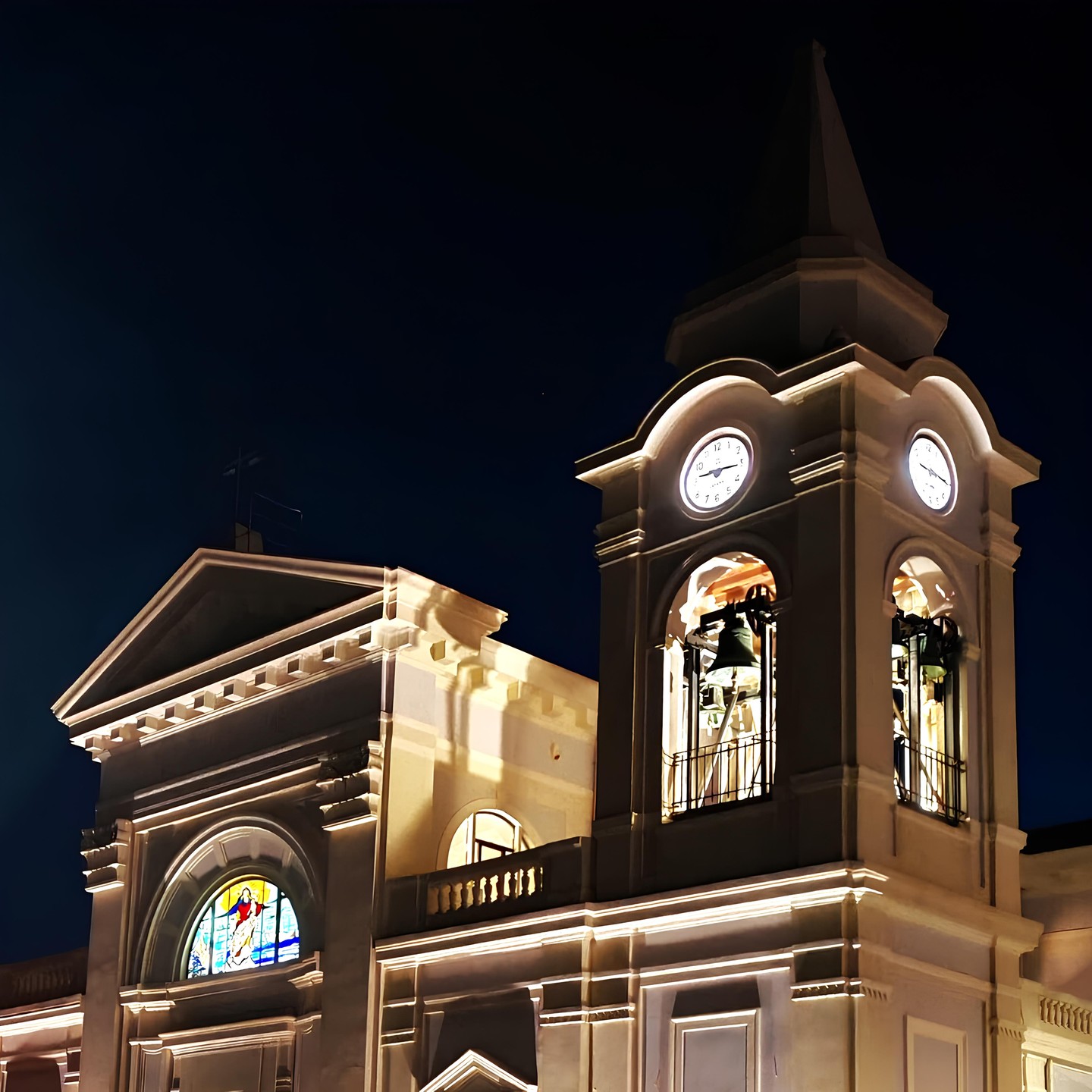 Some shots from La Bamparizza, a traditional summer celebration held on the night of San Giovanni, June 24th, in Torre Faro, Capo Peloro.
Fire, folklore, and fireworks light up the Strait:
a ritual of memory, faith, and southern community spirit. 🔥🌊
.
.
.
📸 @VisitCapoPeloro | © Edited visual from original by @rocaf91 – Ask before reuse.
.
.
.
#VisitCapoPeloro #CapoPeloro #TorreFaro #Messina #VisitMessina #Sicily #VisitSicily #StraitofMessina #SouthItaly #MediterraneanLife
.
.
Content protected under EU copyright law.
