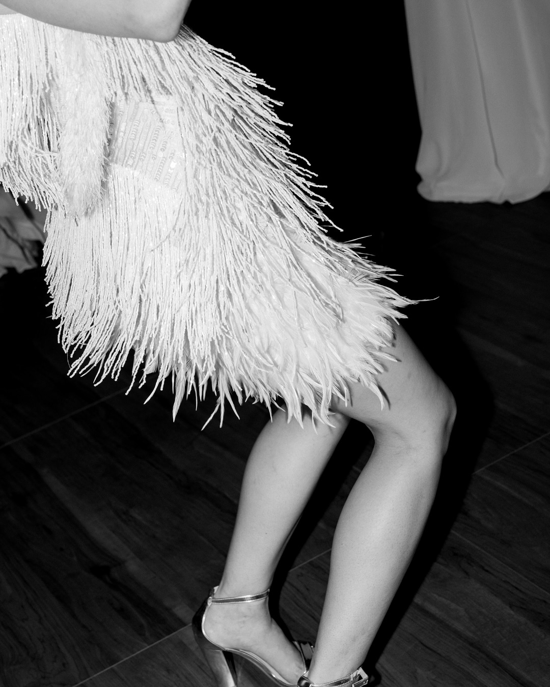 āØKate & Max knew how to throw a partyāand the reception look said it all.⨠From a timeless ceremony to a fringed-out mini, a crystal āBRIDEā
cowboy hat, and one unforgettable exit, this day was packed with personality, energy, and just the right amount of sparkle.
We love a good reception fit changeāand weāre not letting that trend go anytime soon. šš»šŗš» Once the heels came out and the jacket came off, the real party begins
.
šø @alweddings
.
#ReceptionReady #SecondLookGoals #WeddingStyle #FringeAndFabulous #JustMarried #WeddingExitMagic #PartyDressMoment #BrideStyle