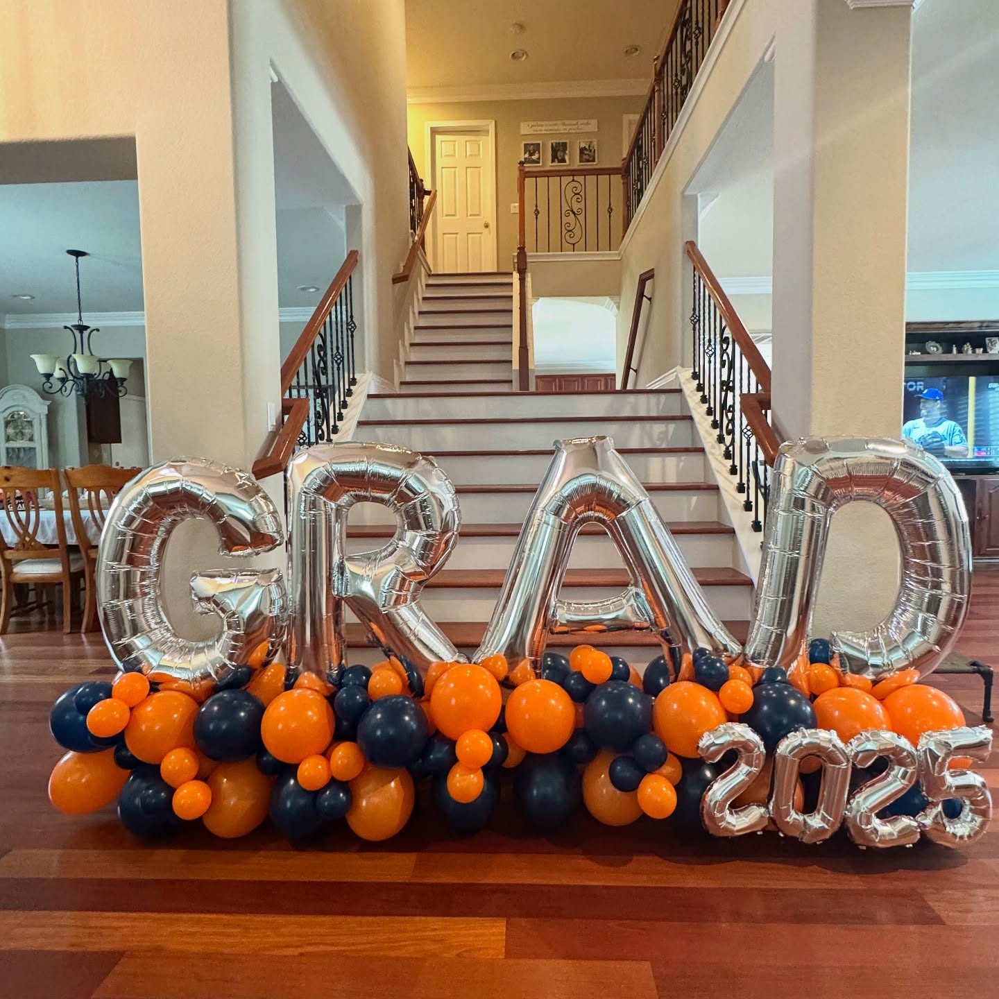 A milestone moment, elevated in color and joy. ๐