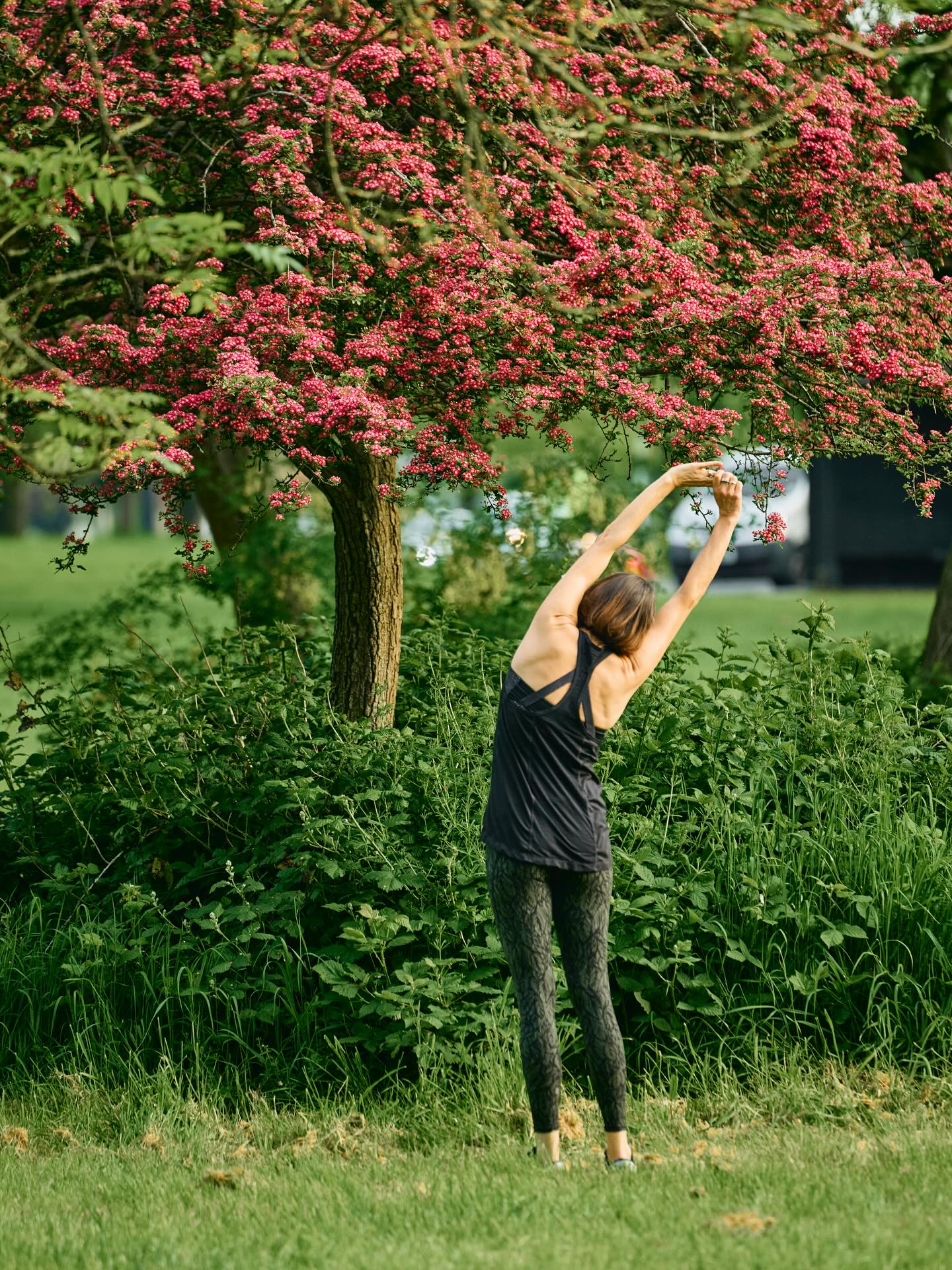 I know I’ve been quieter on here lately, but life has been a little busy behind the scenes, and I wanted to share what I’ve been up to.
Recently had the privilege of speaking at the Big Retreat Festival about sleep and my book - whilst connecting friends ✨
I also had a great conversation on the Mindful Creative Podcast with @radim.malinic diving deep into how our environment and what we consume (beyond just food) shapes our resilience.
Right now, I’m beta testing something I’m really passionate about with an incredible partner and female health specialist- a 4-month women’s health programme focused on understanding and optimising the biological foundations that support hormonal health. It’s those crucial steps that often get missed in the noise of quick fixes.
I’m also developing a completely new approach for time-poor professionals - an integrative health programme that works with demanding schedules rather than against them.
Looking ahead, I’m thrilled to be speaking at @happyplaceofficial - London in July and Tatton Park in August. Can’t wait to connect with more of you there.
As for me personally, I’m staying consistent with what really matters: movement, chasing natural light, increasingly focusing on supporting muscle mass, and refining my nutrition - always tweaking, always learning.
Still very much enjoying my infrared sauna, playing around with red light panels / making the most of exercising outdoors while we have the light and warmth☀️- it’s the little things that matter most.
And continuing to spend quality time with my amazing clients - they inspire me and teach me every day 💚✨
Happy Tuesday.
Photo credit: @christianbanfield
#nutrition #bristol #bristollifemag #health #nourish #well #resilience #health #love #joy #happiness