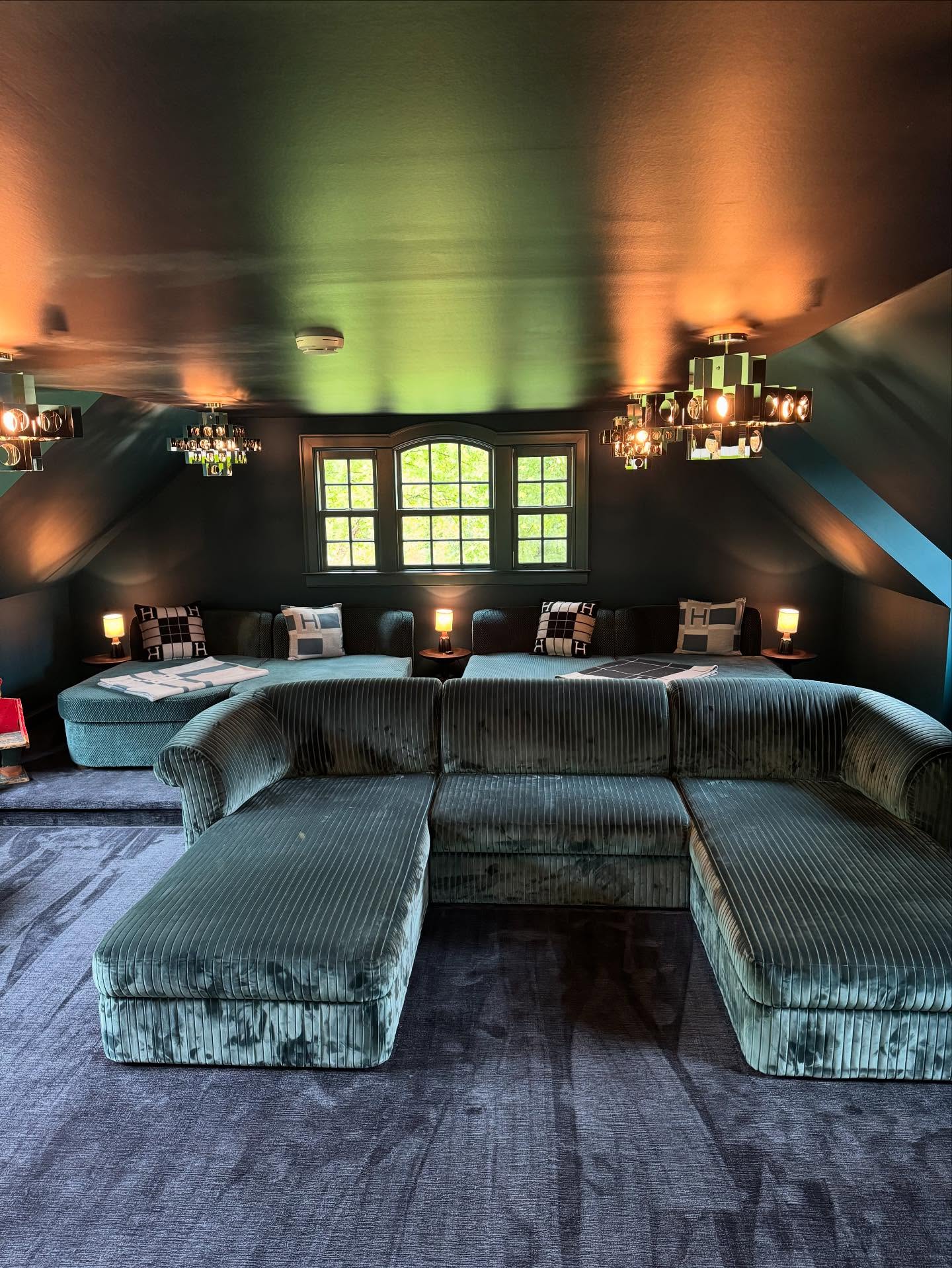 I’m too excited not to share a progress shot of my client’s media room. Once the dreamy velvet curtains are in, this moody space is going to be (chef’s kiss)😘
.
.
.
.
.
#mediaroom #design #moodyroom #velvet #drsofatotherescue #hometheatre #movieroom