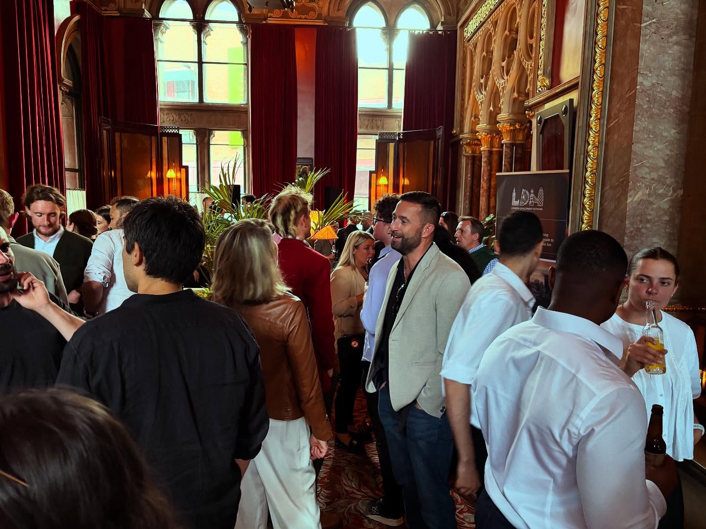 LDN - GOTHIC BAR, JUNE 2025
#networking #builtenvironment #construction #realestate #consultants #occupiers #developers #professionals #ldn #londondevnet #london #networking #gothicbar #stpancrasrenaissancehotel