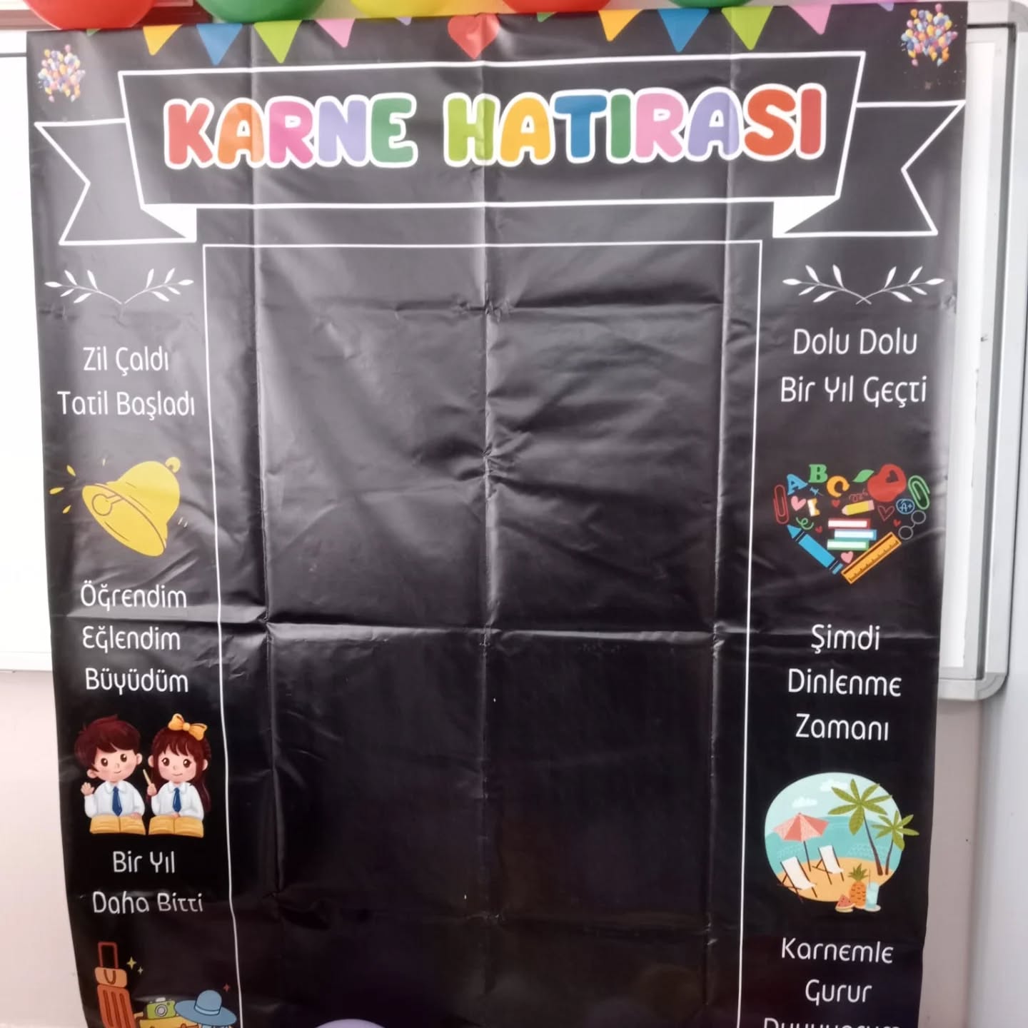 📚 Tatlı bir yorgunluk, koca bir yılın ardından gelen hak edilmiş mutluluk! 🎉
Karne hatırası panomuzla miniklerin bu özel gününü renklendirdik.
Anılar birikti, başarılar taçlandı, yüzlerde kocaman gülümsemeler oluştu!
Siz de karne günü hatıralarını ölümsüzleştirmek isterseniz, özel tasarımlarımızla yanınızdayız. 💌
#karnehatırası #karnepanosu #okulhatırası #kişiyeözeltasarım #anıpanosu #karnegünü #karnekutlaması #çocuklaragüzelanılar #hatırapanosu #okulyılıfinali #panotasarımı