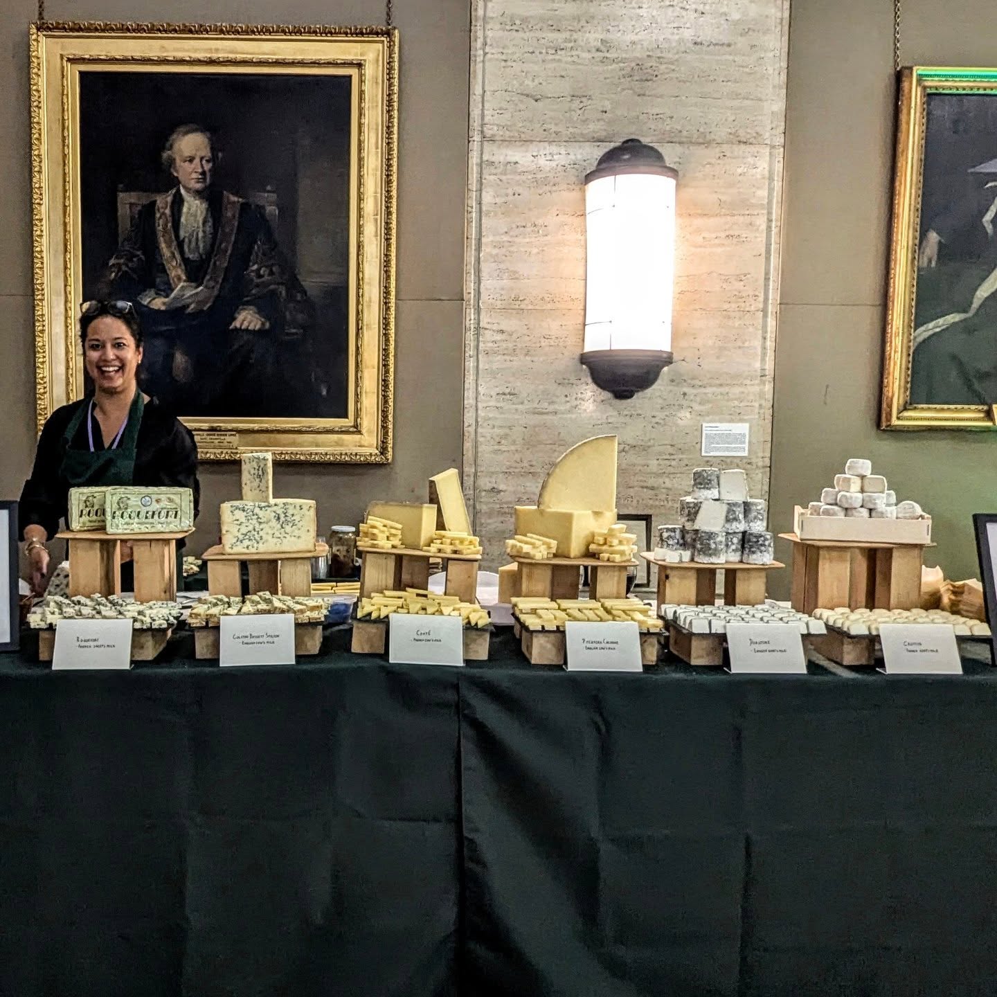 Lots of fun on Wednesday. Cheese tasting for 175 @duolingo employees at Senate House, with friends Ned Palmer and Emma Young.
AKA @cheesetastingco @thecheeseexplorer.
#cheesetastings #cheese #wineandcheese
#beerandcheese #monscheesemongers
#nealsyarddairy #thecheeseexplorer
#thecheesetastingcompany #cheesestation #britishcheese #frenchcheese #acheesemongershistoryofthebritishisles #acheesemongerstourdefrance #thecheesewheel