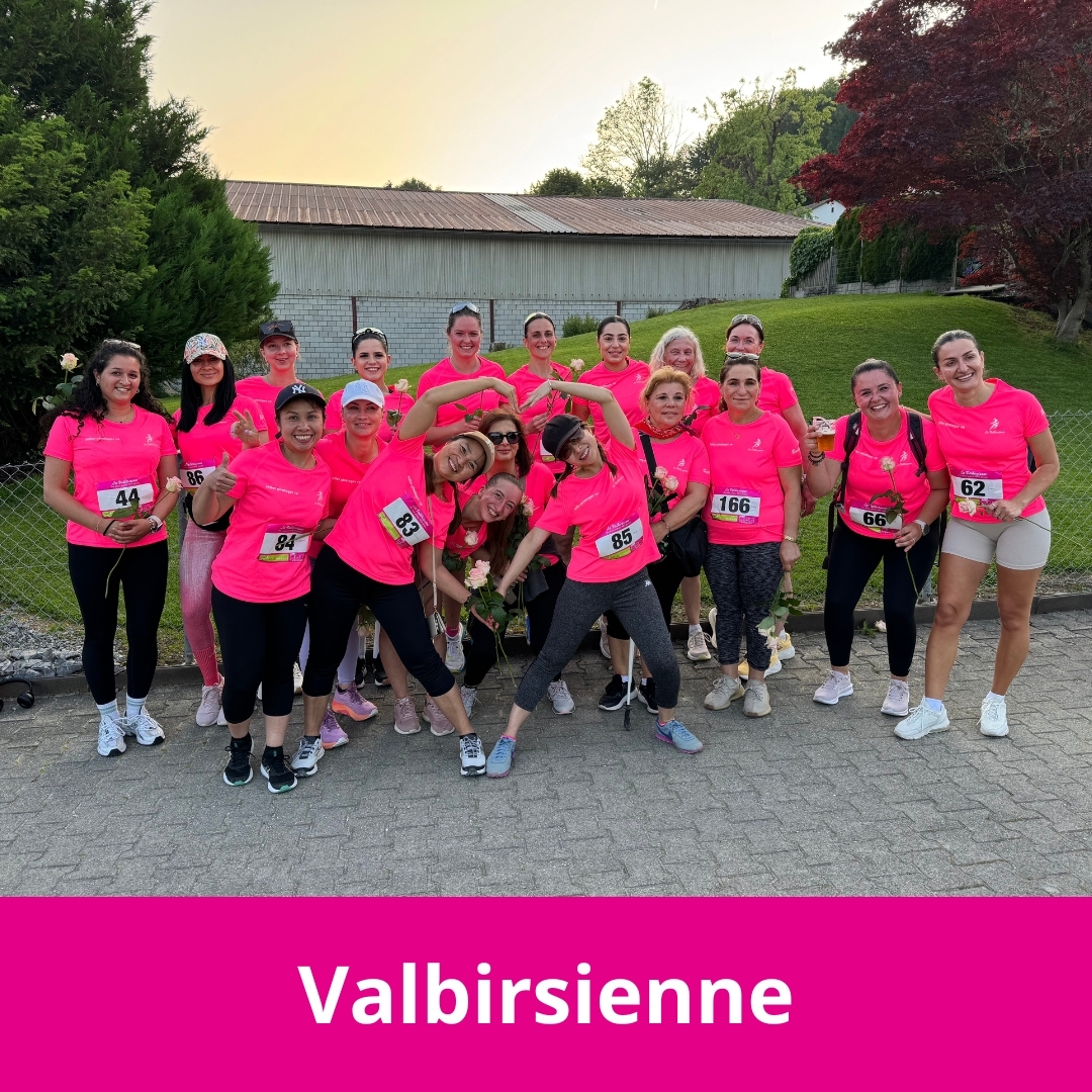 Gestern Abend fand in Malleray die Valbirsienne statt – ein 100 % reiner Frauenlauf.
Zahlreiche Mitarbeiterinnen unseres Unternehmens nahmen an der Veranstaltung teil, sei es beim Walking oder beim Running. Die Atmosphäre war sehr angenehm und herzlich – voller Lachen, Teamgeist und persönlicher Herausforderungen.
🥇 Ein grosses Bravo an Eli. Sie hat die Walking-Kategorie gewonnen!
Ein herzliches Dankeschön an die Organisatoren für diesen gelungenen Abend. Wir freuen uns schon auf die nächste Ausgabe! 😎
***
Hier soir à Malleray s’est tenue La Valbirsienne, une course 100 % féminine.
Nombreuses étaient les collaboratrices de l’entreprise à avoir pris part à l’événement, que ce soit en course à pied ou en walking. L’ambiance était très sympathique, entre rires, esprit d’équipe et dépassement de soi.
🥇 Un grand bravo à Eli, qui a remporté la catégorie walking !
Un grand merci aux organisateurs pour cette belle soirée. Vivement la prochaine édition ! 😎
#fellerpivotagessa #lavalbirsienne #running #walking #teamspirit #pink #fun