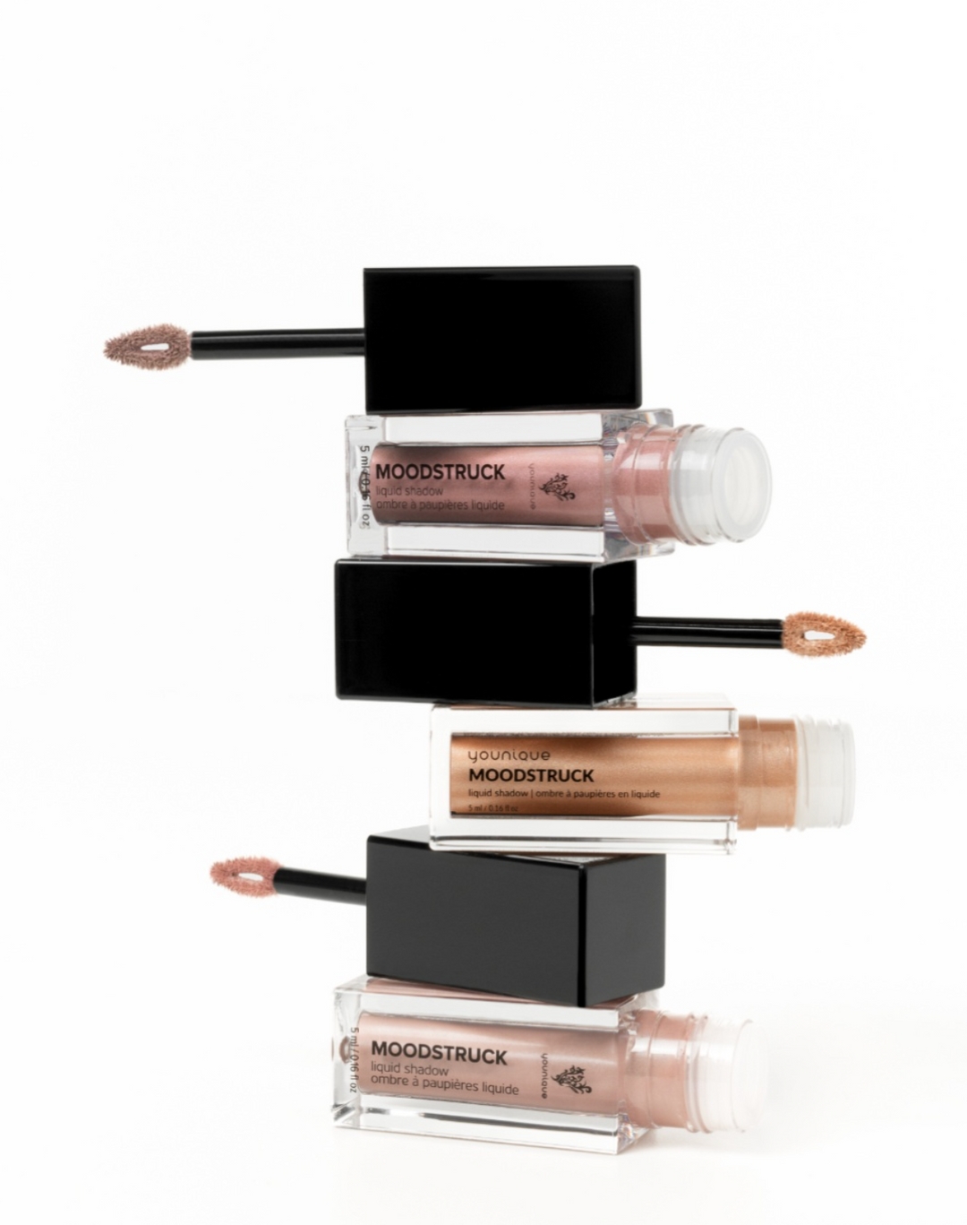 One swipe. Endless impact. 💥
Say hello to MOODSTRUCK liquid shadow—your go-to for bold, vibrant eyes in seconds.
🎨 Rich pigments for show-stopping color
✨ Wear it solo or layer it up—this formula does it all
🖌️ Smart doe-foot applicator = flawless application every time