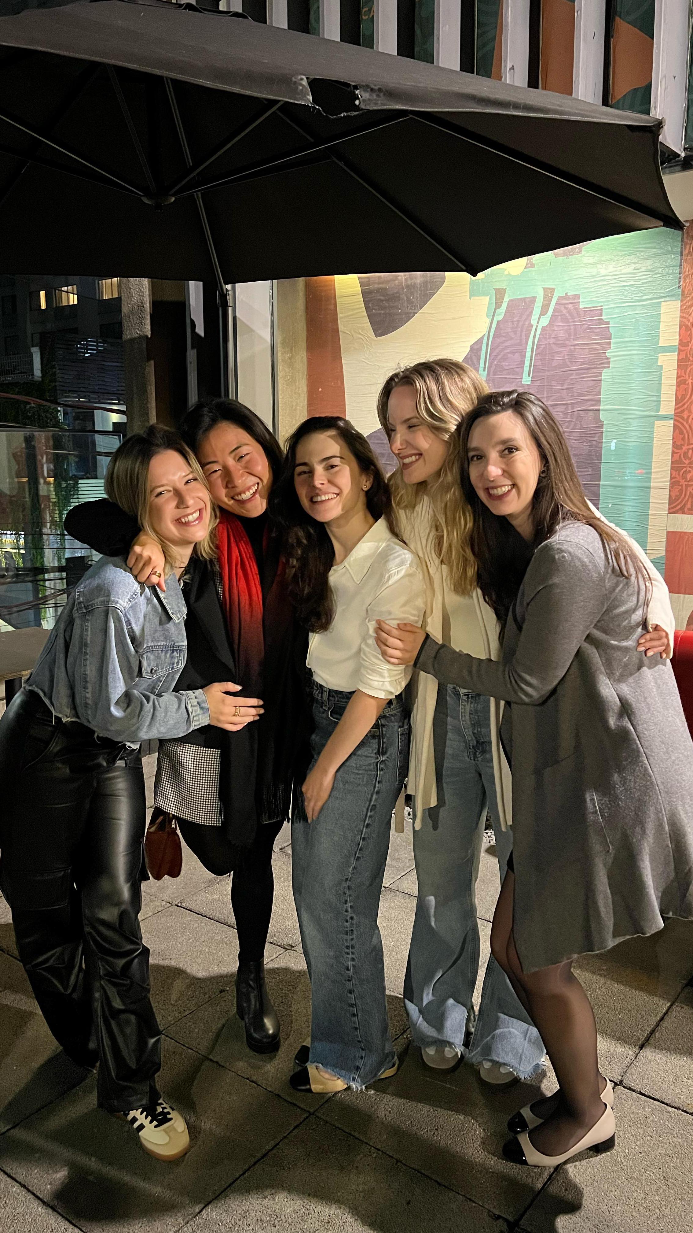 Especialistas em Dermatologia pela Sociedade Brasileira de Dermatologia 🤍 …
Só quem foi ou quem é residente (seja de qual for a especialidade) sabe a loucura que é tentar conciliar tudo ao mesmo tempo e tentar fazer o seu melhor … e persistir nesse caminho de ciência e evidência… Obrigada a minha família, namorado, amigos, R mais e menos… aos mestres e professores, a minha casa FMABC… e as minhas amigas… a felicidade de dividir isso com vocês não tem preço… são 12 anos até aqui ! 🤍✨🙏🏻 …
(compilado de vídeos divididos no whatssap de como o processo é: uma loucura 😂)
“ Times and places
Are all in who you share ‘em with
And it’s life, and the point is
Enjoyin’ who you share it with
Joy is who you share it with”