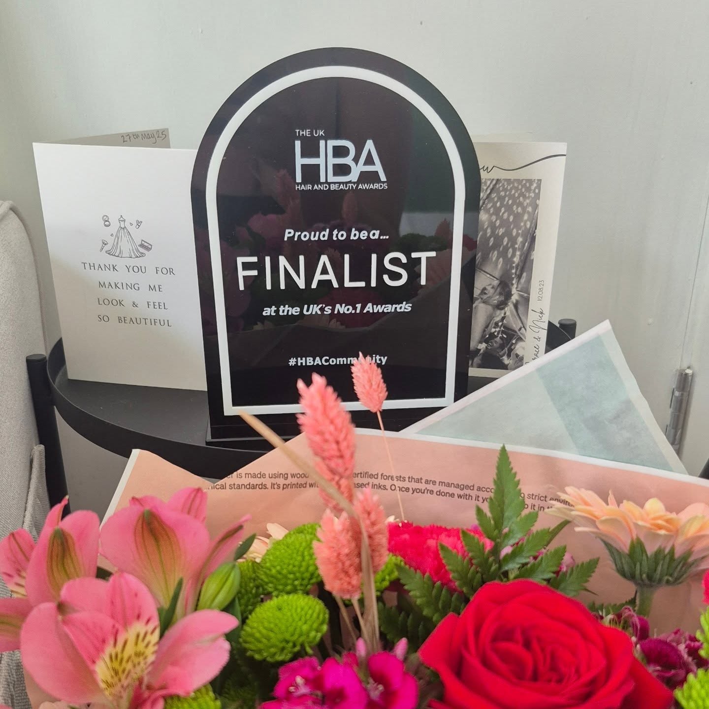 New addition to the studio!
(Along with my beautiful flowers from my recent bride @rosielouisepotter ❤️)
When I say I love my job and I'm so grateful for the support, I don't mean it lightly! Almost 7 years ago, this was a very distant dream, I started styling to help me stay active and busy during our fertility journey, little did i know this would become my career and my world!
Thank you for all your support ♡
#hbacommunity
#hairandbeautyawardsuk #bridalstylist #westsussexbridalhair #bridalhairsussex #sussexweddinghairstylist