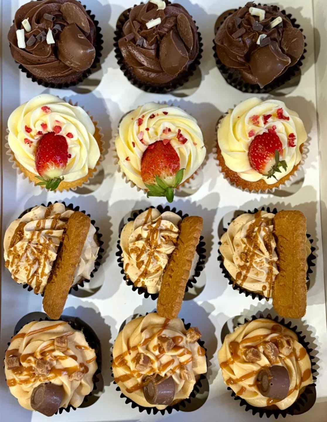 🧁 A little box of sweetness can go a long way 💛
Last week, we were so happy to support a local fundraising event in aid of Alzheimer’s – a cause close to many hearts. These cupcakes were baked with love by Jo and donated as part of the collection.
At Strawberry Grove, we’re a small business, but we believe even small gestures can make a big difference. Whether it’s supporting local schools, nurseries, charities, or community causes in Lane End or Marlow – we’re always happy to help where we can.
If you’re planning something special for a good cause, feel free to come and see us. We’re always listening and always here.
#SupportLocal
#LaneEndCommunity
#MarlowCommunity
#MarlowLife
#StrawberryGrove
#GiveBack 💕