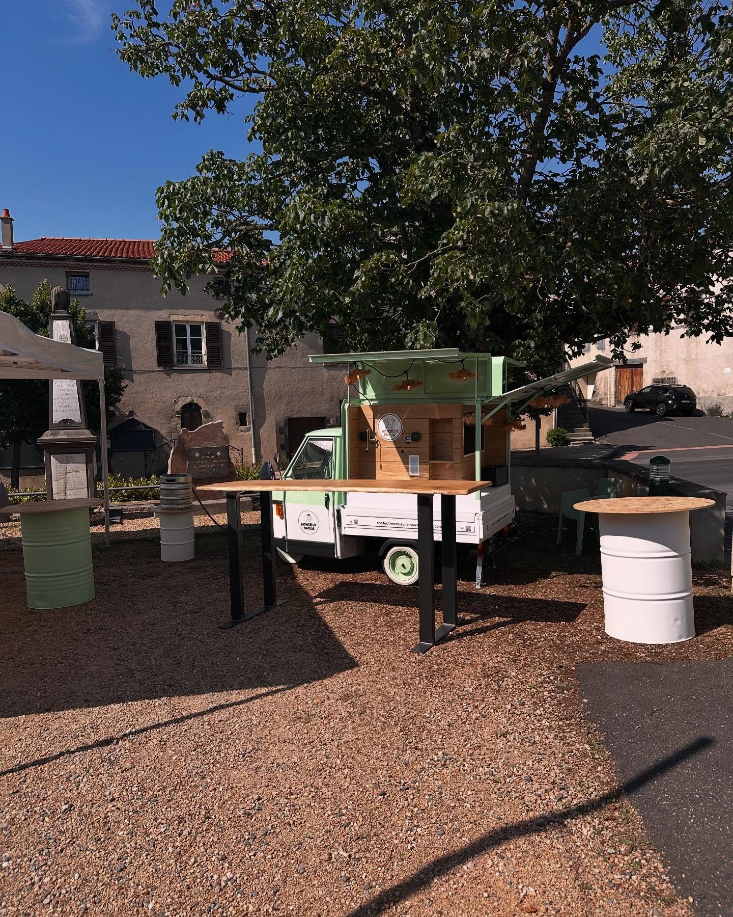 Merci à la @maisongrenouille_ pour leur confiance Un endroit convivial, chaleureux: une adresse incontournable à Perignat sur Allier Cécilien vous accueille avec le sourire et Audrey régale vos papilles… Monsieur Binouze a fait équipe avec eux pour la fête de la musique 🎶