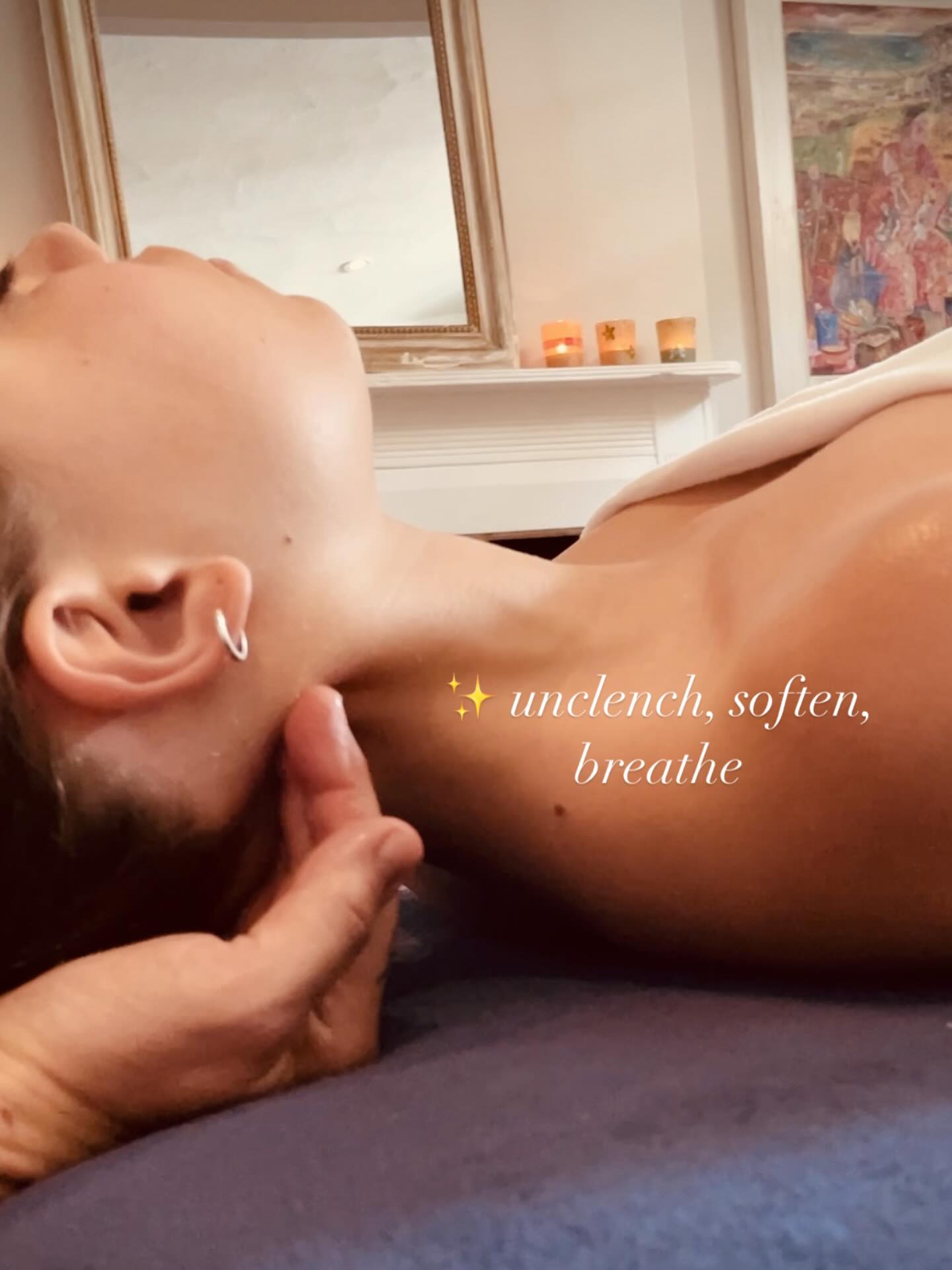 ✨Make space for you.
The neck is the doorway.
Unclench, soften, breathe.
You belong here - in your body ✨