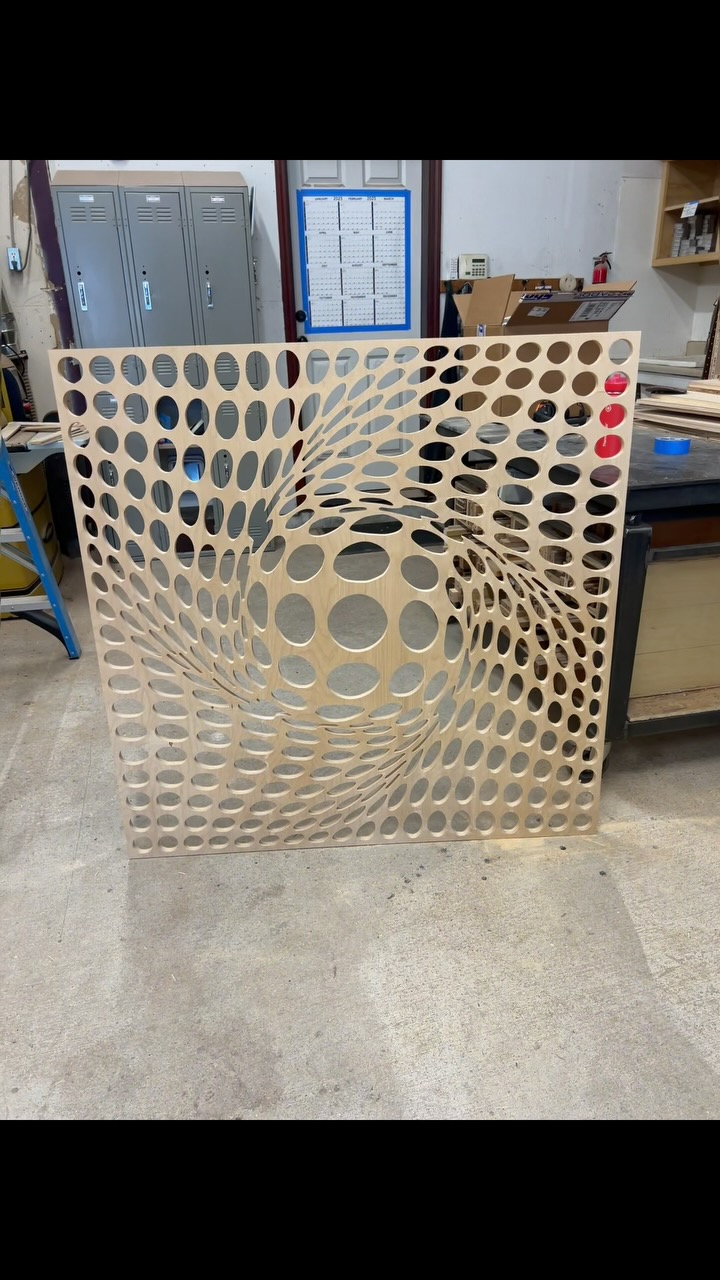 Messin’ with some optical illusion cuts. Can you spot the 🍑
.
.
.
.
#boltwoodworks #handmadeinseattle #opticalilllusion #cnc #peach #butt #🍑 #opticalart #customwoodwork