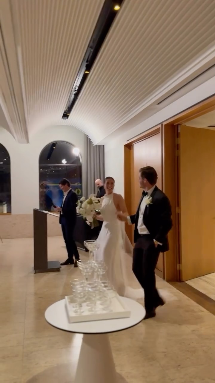 #thecalilehotel #jamessteet #easyweddings #brisbane #photobooth#glam#photoboothwedding #love #weddingphotography #glamorbooth #booth#party#thecalilehotel #thecalilehotelwedding #thecalilehotelbrisbane