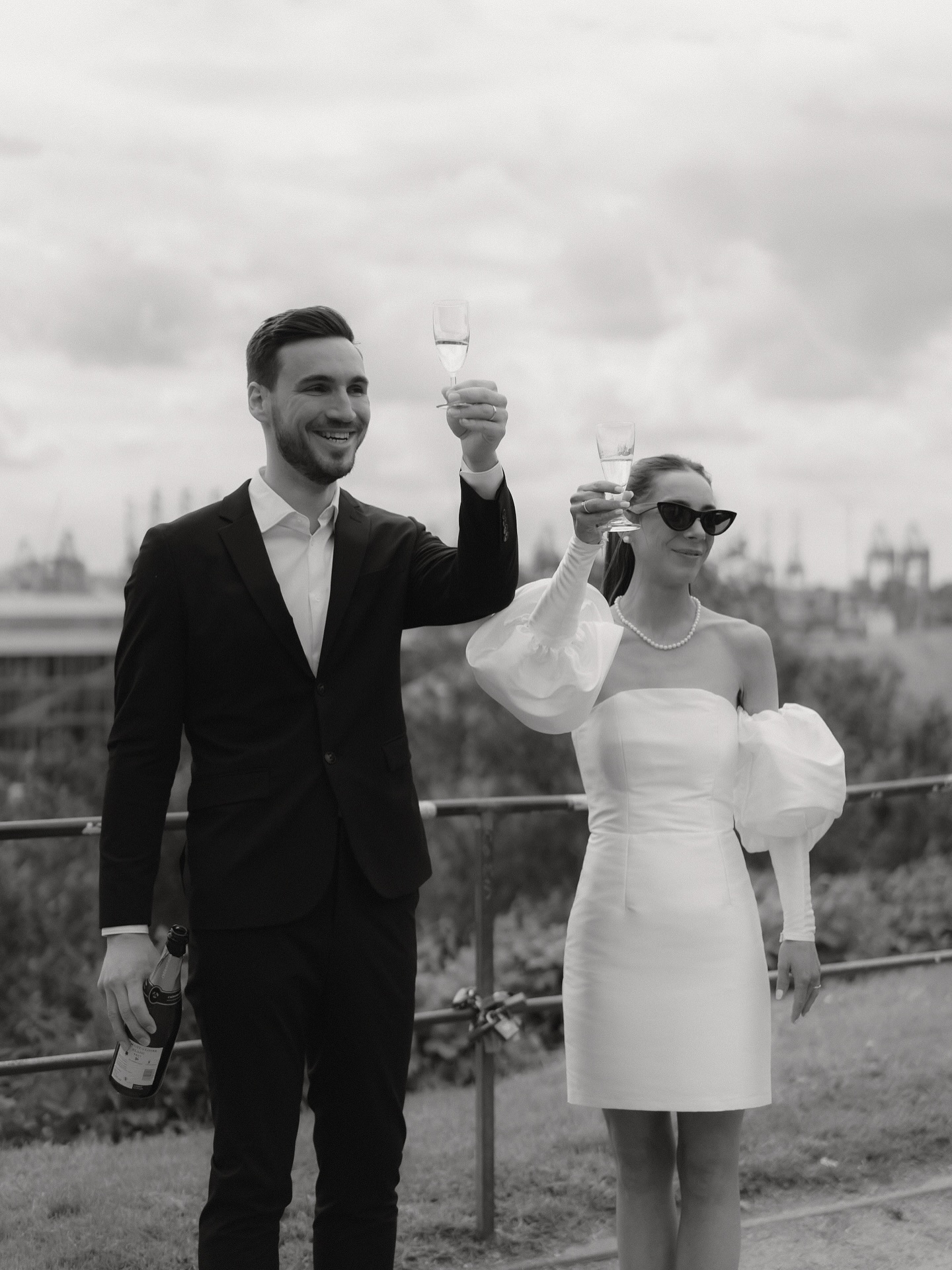Cheers 🤍
#wedding #weddingphotography #civilwedding #photography #weddingdetails #candidphotography #marinaandchris #marinaandchrisphotography