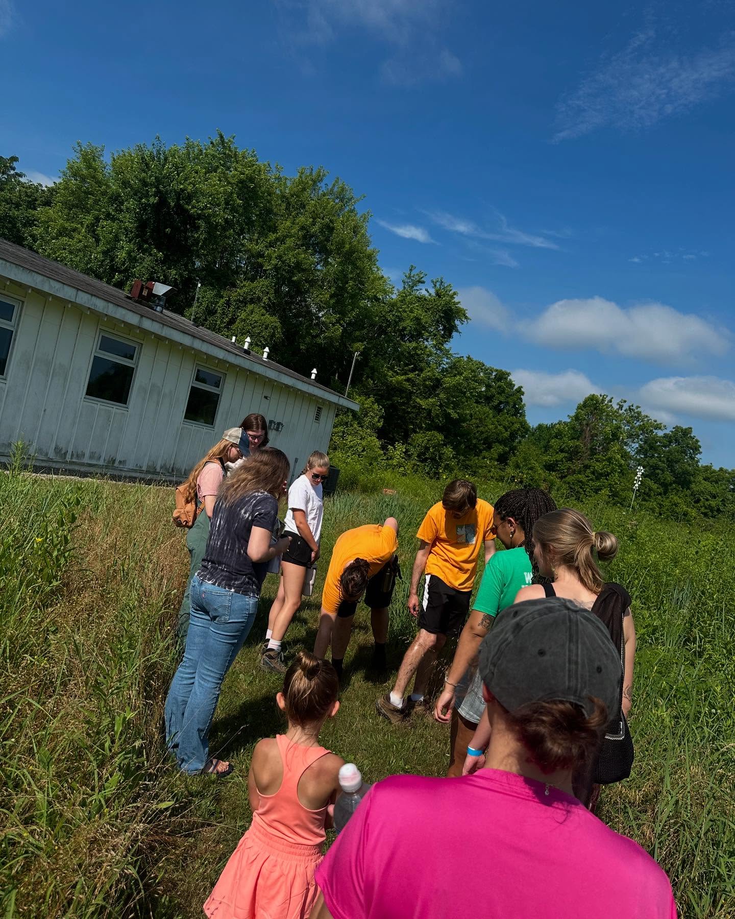 Thank you everyone who came out for our flower pressing event! We had such a great time getting to explore the prairie and creating pressing kits together🪻🌻 We hope to see YOU at the next Field Center event!