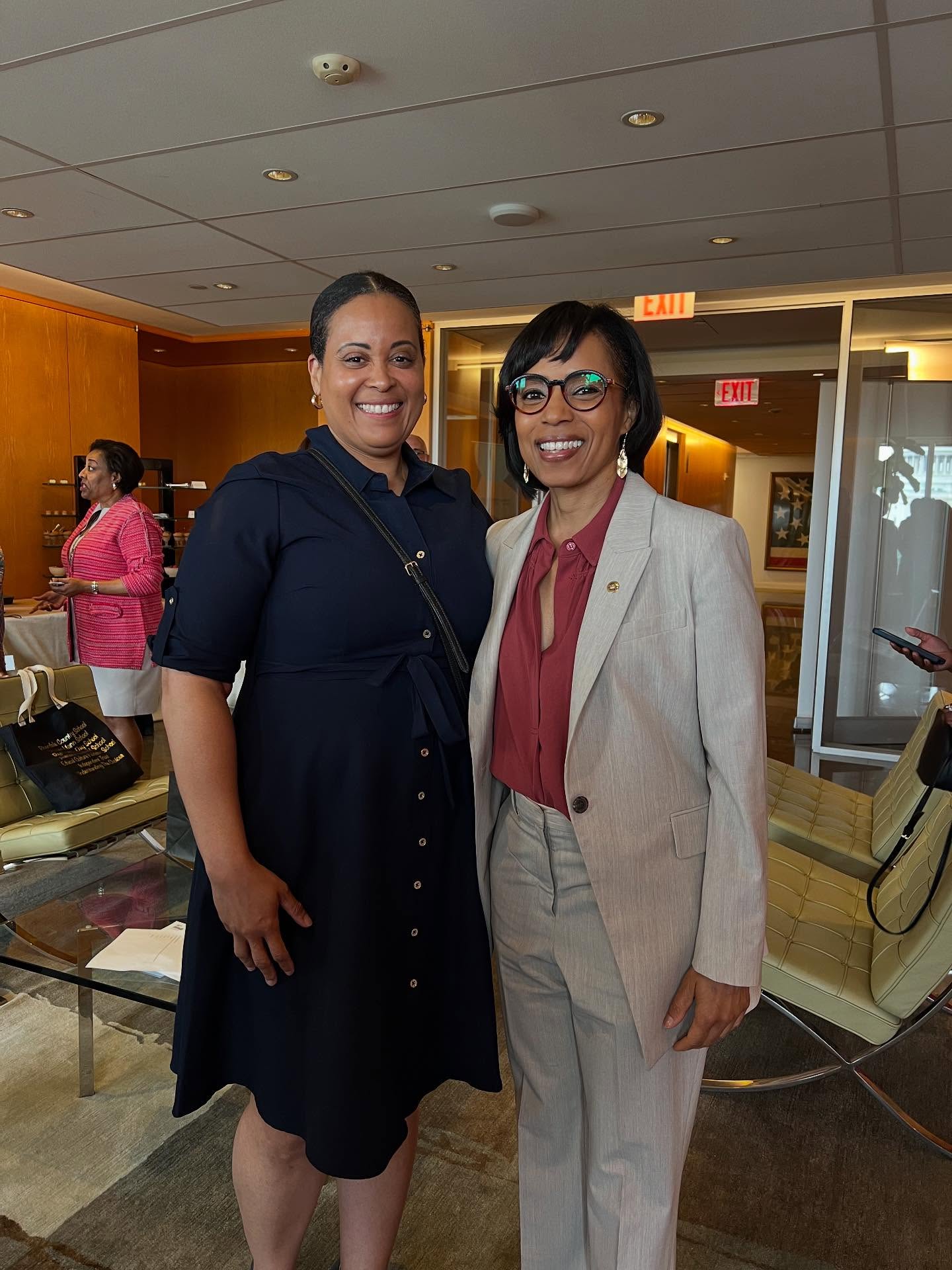 šš½ IT TAKES A VILLAGE
::
āWomen and girls can do whatever they want. There is no limit to what we as women can accomplish.ā ā Michelle Obama
The women in attendance at the Goldman Sachs One Million Black Women Black in Business DMV Roundtable have accomplished great things in business and executive leadership.
Myself and 9 other OMBW Alumna had the esteemed honor of spending time with our Maryland U.S. Senator, Angela Alsobrooks, Asahi Pompey, Global Head of Corporate Engagement at Goldman Sachs, and Jessica Taylor, National Director of OMBW at Goldman Sachs, to discuss the current landscape of economic development and empowerment for small businesses especially those led by black women.
The opportunity to share our diverse perspectives and industry challenges was met with enthusiasm, encouragement and support.
To fellowship and connect with this amazing group of black women who exemplify excellence in the backdrop of the U.S. Capitol building, speaks volumes of the work we do to make an economic impact with our voices and value.
āWhere there is a woman there is magic.ā ā Ntozake Shange
::
#OneMillionBlackWomen
#BlackinBusiness
#GoldmanSachs
#economicimpact
#supportsmallbusiness
#leadingtheway
#thekneadingwell