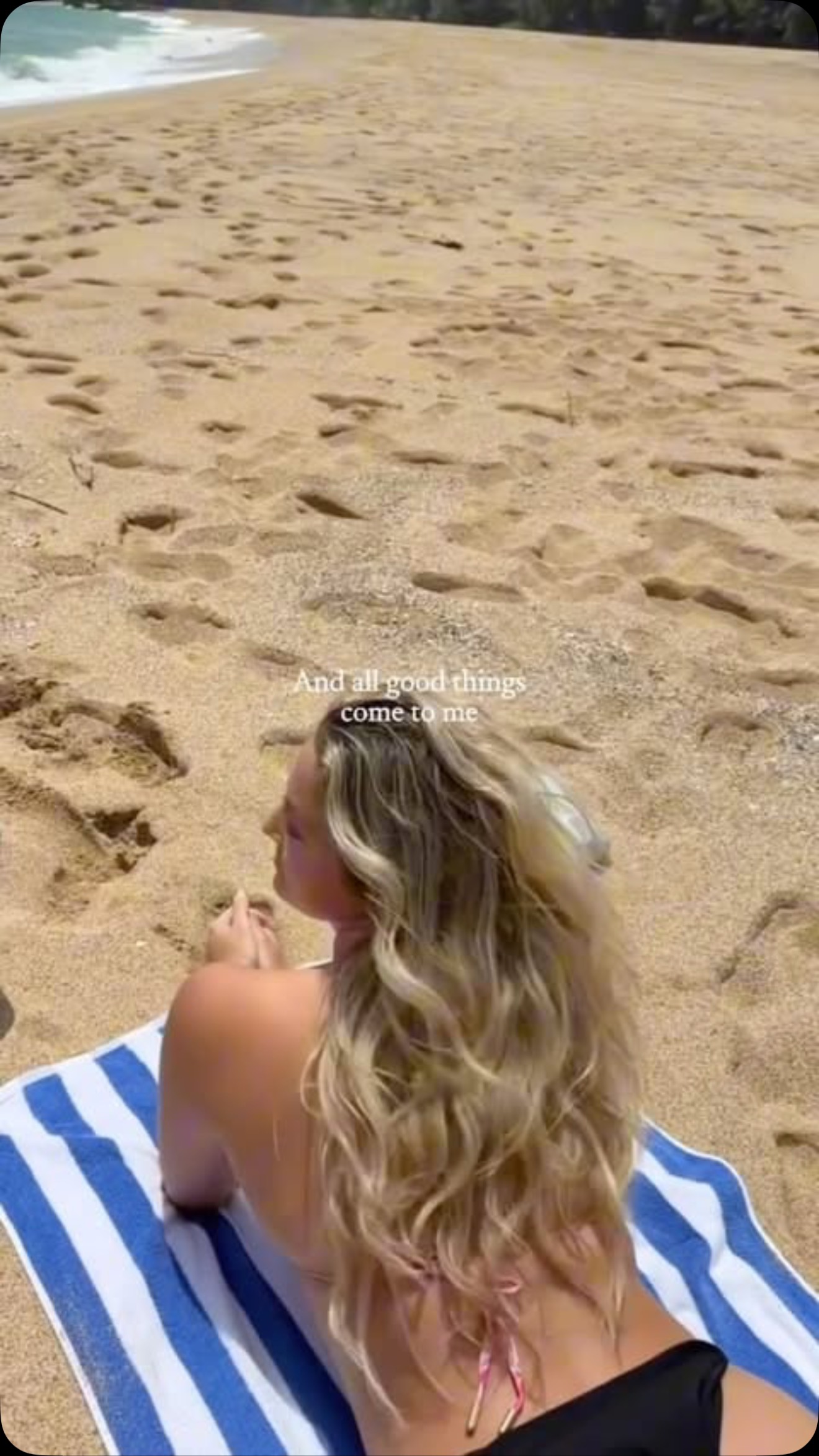 When the sun’s out, Mackerel Swim is packed 🌺✈️