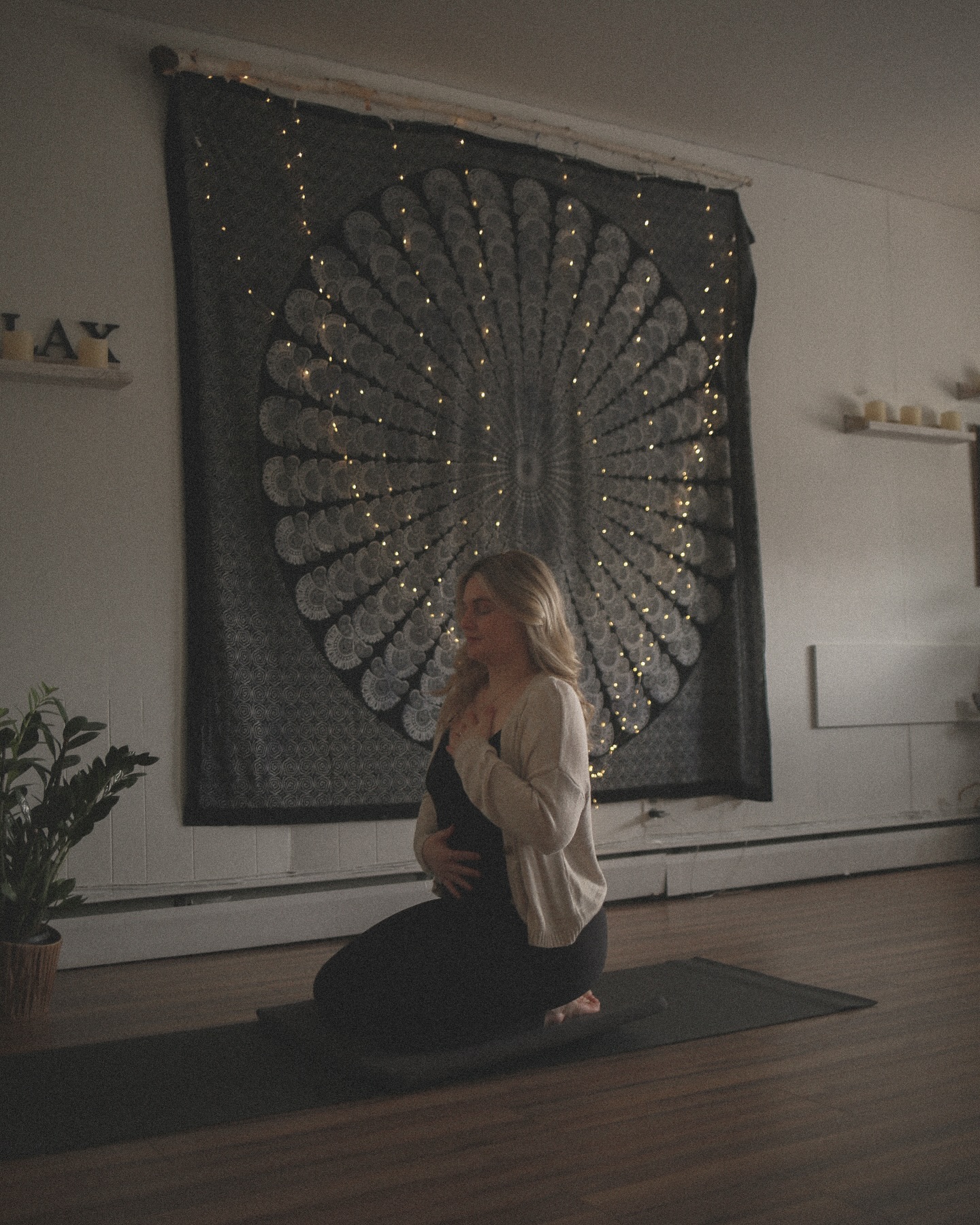 ✨ Astrological Embodiment Mini-Retreat ✨
w/ Lisa Kiss | Astrologer & Dance Meditation Facilitator
You’re invited to a nourishing & inspiring afternoon that blends astrology, movement, and reflection in community. This unique 3-hour mini-retreat offers an embodied experience of your natal chart — explore your cosmic makeup through dance, learning, and seasonal flow. 🌙💃🌞
🗓 Saturday, August 16th
🕑 2–5pm
💸 $64 earlybird // $72 regular
What’s included:
🔹 A printed copy of your natal chart
🔹 2 astrology workbooks
🔹 ✨ BONUS: First 2 sign-ups receive Lisa’s book FREE!
🌟 Retreat Flow:
2:00 | Welcome & Introductions
2:15 | Decode Your Natal Chart (Sun, Moon, Saturn)
3:00 | Break
3:15 | Harness Your 12 Seasons Workshop
4:00 | Break
4:15 | Dance Meditation, Reflections & Closing
Bring water, snacks & your curiosity. Let’s explore the stars within — and move with intention. 💫
📲 Register soon to claim earlybird & bonus gift!
#AstrologyRetreat #DanceMeditation #EmbodiedAstrology #HamiltonWellness #AstrologyWorkshop #SomaticHealing #NatalChartWisdom #ZodiacSeason #AstrologyMeetsMovement #SoHamStudio #LisaKiss #EmbodimentJourney #AstrologyEvent #HamiltonEvents #AstrologyCanada #AstrologyLovers #MoveWithTheMoon #AstrologyInMotion