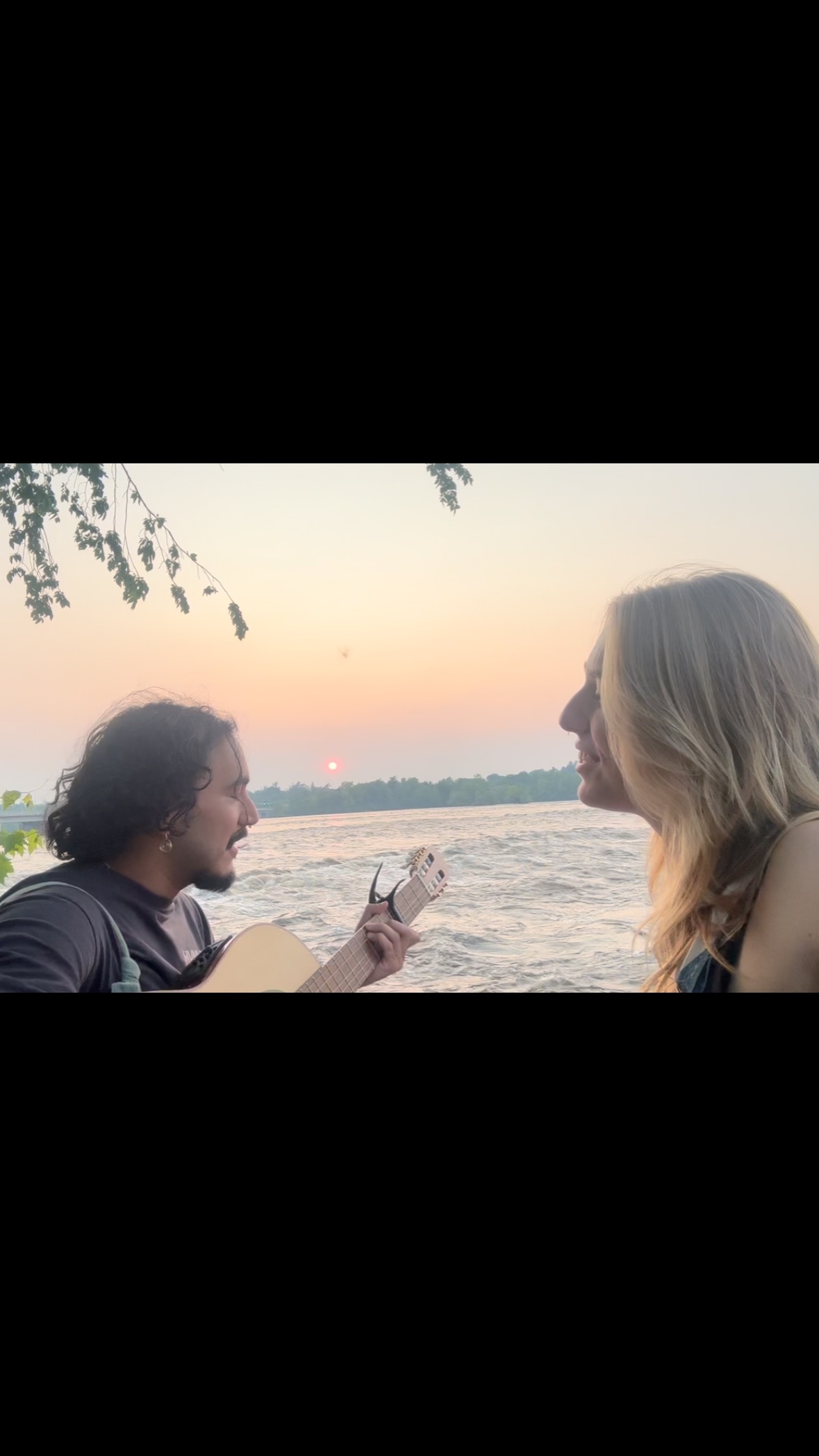 ☀️🎵 Come see us live tomorrow!
@osgoodeporchfest
Who: Soul Dive 🌞 + many other local musicians
What: a plethora of live music on porches
When: Saturday, June 14th @ 11:30-12:30
Where: 5433 Osgoode Main Street, Osgoode, ON
Why: you love to support art & local music