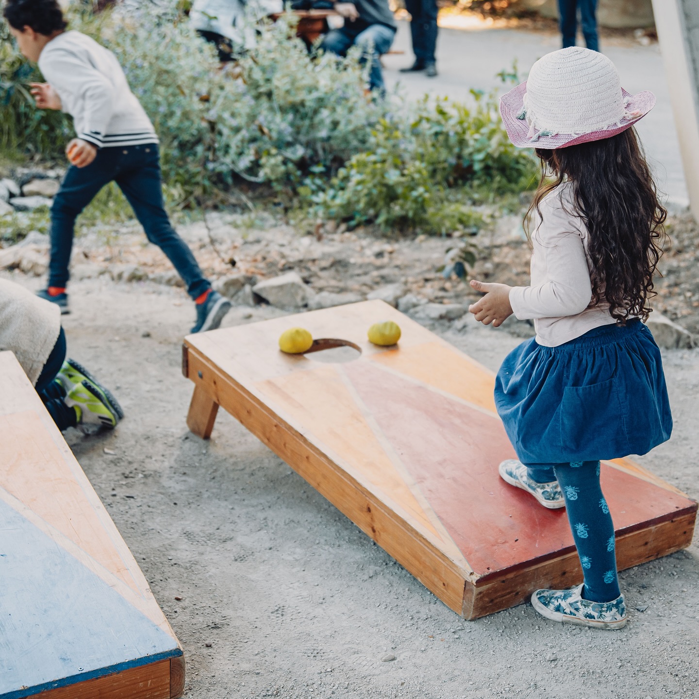 Rendez-vous demain à partir de 13h à la Fête Mondiale du Jeu Parc de la porte d’Aix !
Un rendez-vous à ne pas manquer en famille organisé par notre partenaire @terre_ludique 🤸♀️