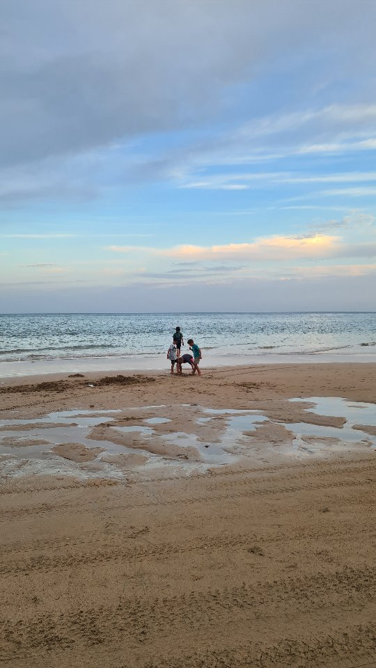 Just 8,000 miles. Totally worth it.
#homeschooler #schoolnest