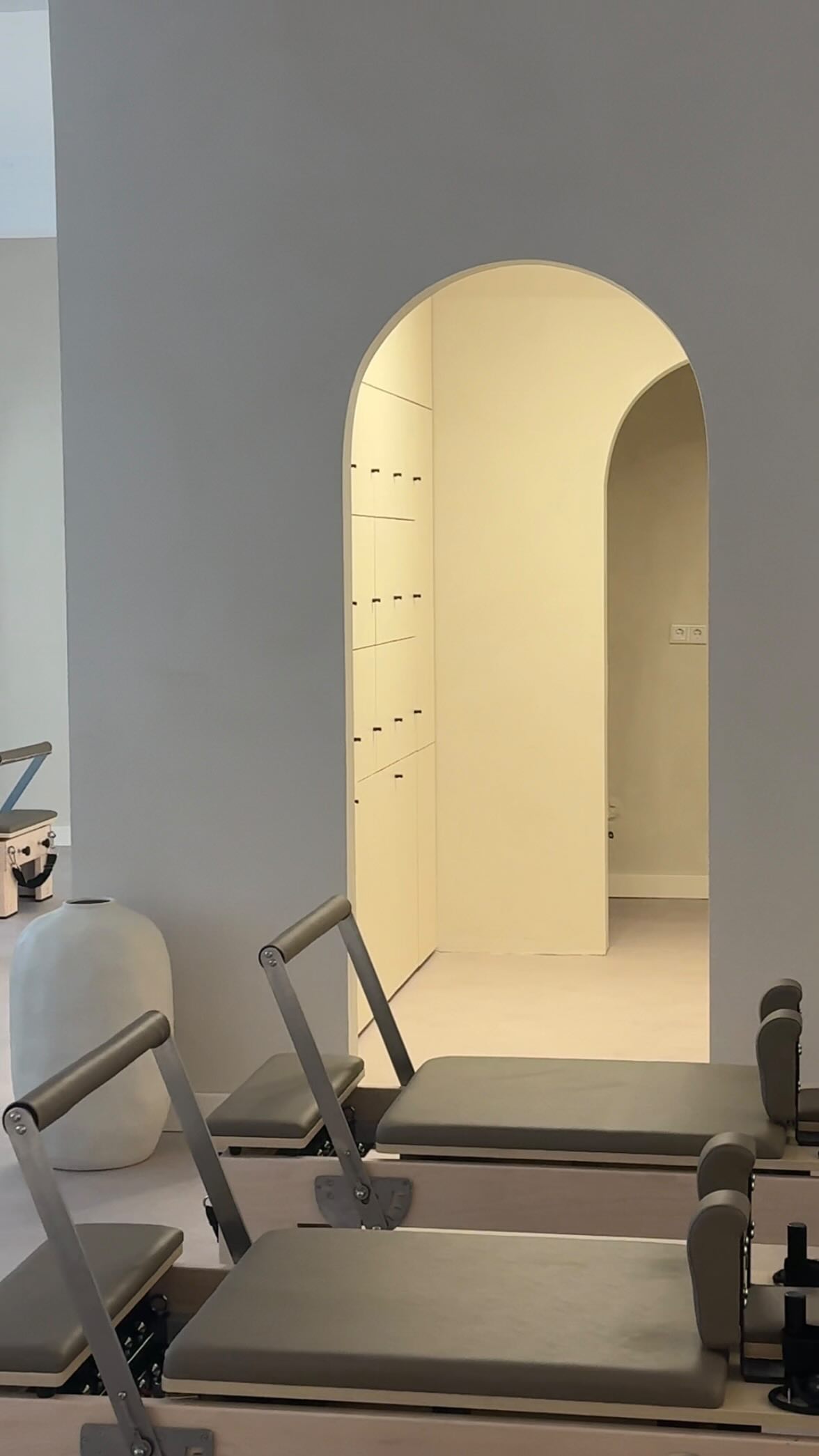 Yes, es gibt endlich wieder ein paar freie Reformer Plätze für euch - buche dich ein, solange es noch geht! Same place, same vibe 🤍 und ab nächster Woche auch mit einem Matcha Boost nach der Class!
#velapilates #münster #münsterliebe #pilatesstudio #reformerpilates #matchabar