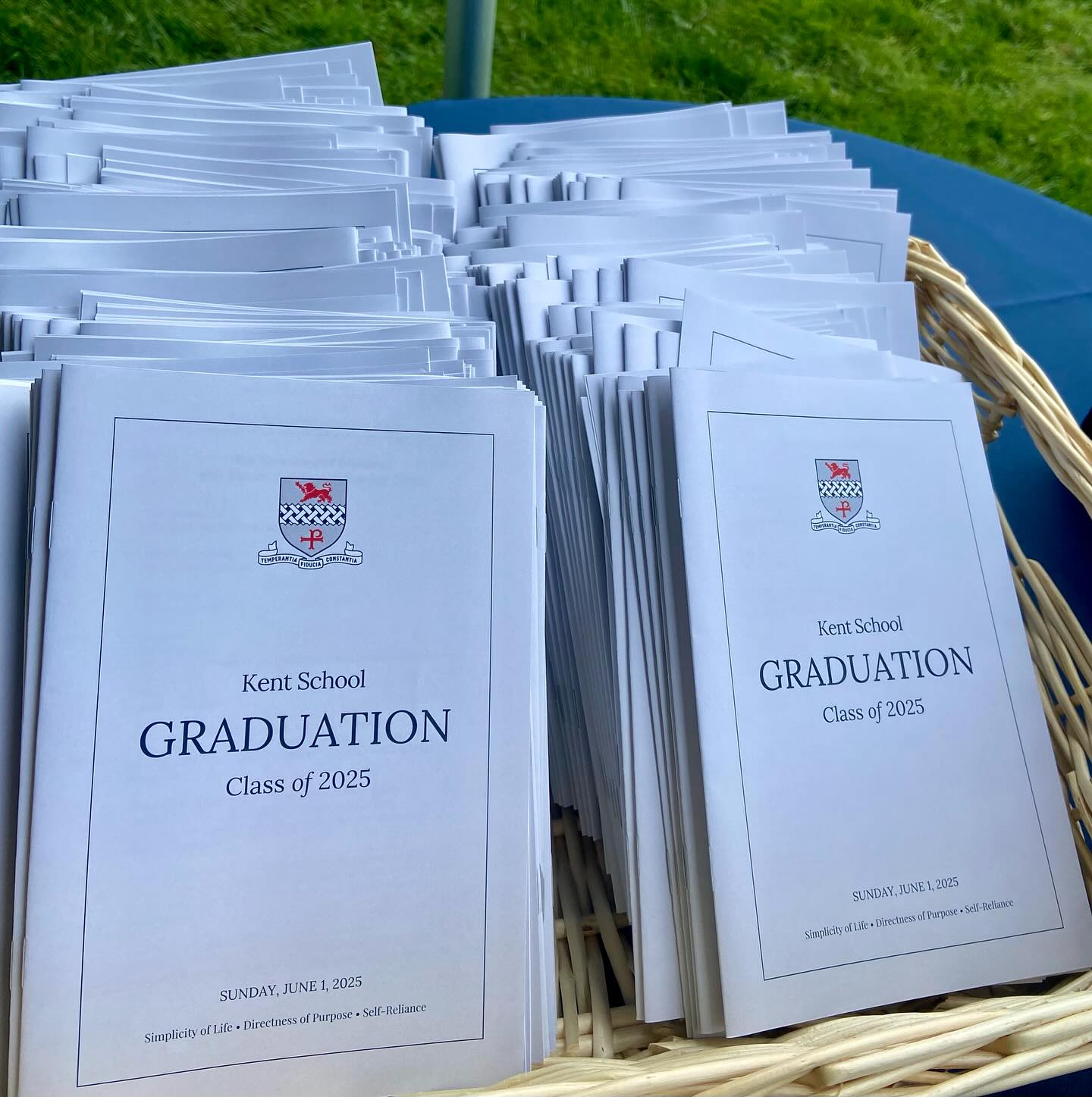 🎓Summer is here, and it’s graduation season!
Kent School knows how to celebrate—with a meaningful 3-day tradition honoring the past, present, and future of its graduating classes.
It’s always an honor to collaborate with the amazing team of school staff and talented vendors who make this celebration unforgettable. From heartfelt ceremonies to seamless execution, it’s a true community effort. 💫
Congrats to the Class of 2025—we can’t wait to see what’s next! 🎉🎉
Planner: @esevents08
Tents & Rentals: @abbeytent
Lighting &Audio: @foxhausevent
Floral: @maplebankfarm
Live stream feed: @birds_eye_sports
#graduation #kentct #classof2025 #3dayevent #celebration #eventplanner #ctevents