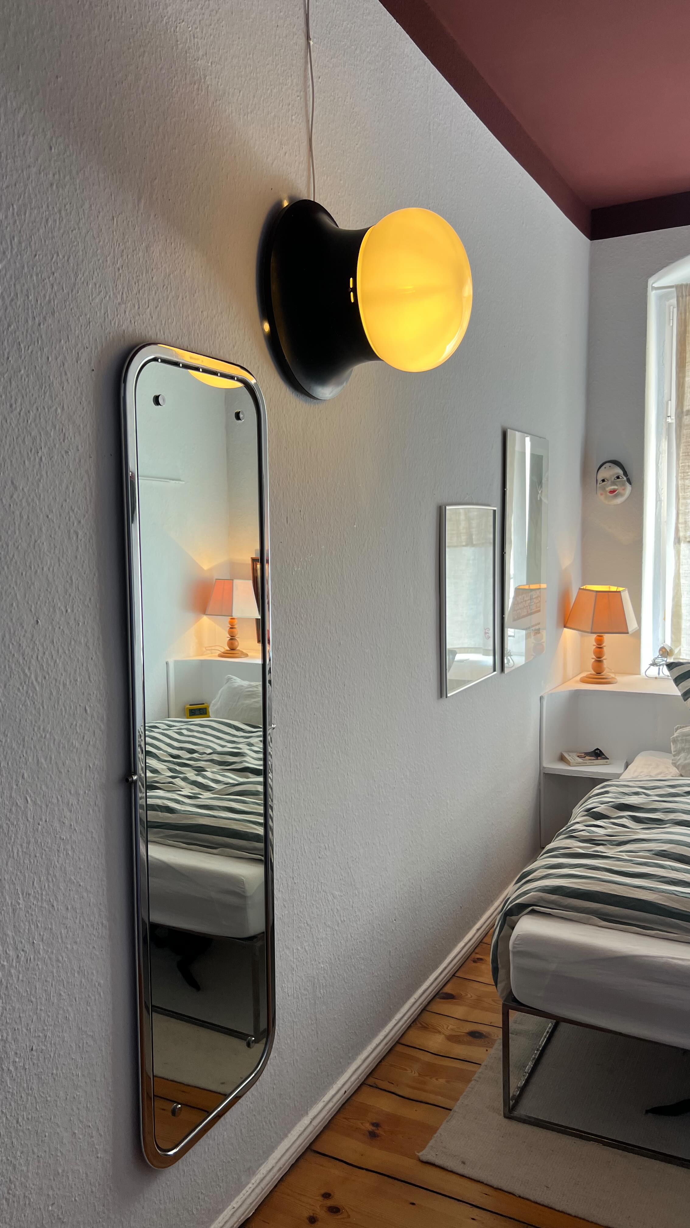 Finally my bedroom makeover is officially done!!
After sleeping some nights on the couch, while my bedroom looked like a tiny construction site, I can now enjoy the new room. Of course the final touch was to decorate: good lightning, nice posters and a kinetic mobile couldn’t miss!
I didn’t have to buy new furniture, all the pieces I owned just perfectly matched with the new design. I “just” had to invest (a lot) of time and money into painting, sewing and building the headboard.
Now that this project is done, I’m already thinking about the next one: I’m dreaming to change the floor in my kitchen, but it’s a rental and I have a tight budget…
#berlininterior #vintagefurniture #vintagemöbel #interiordesign #berlinvintage #bedroomideas #vintagebedroom #bedroommakeover #homedecorinspiration