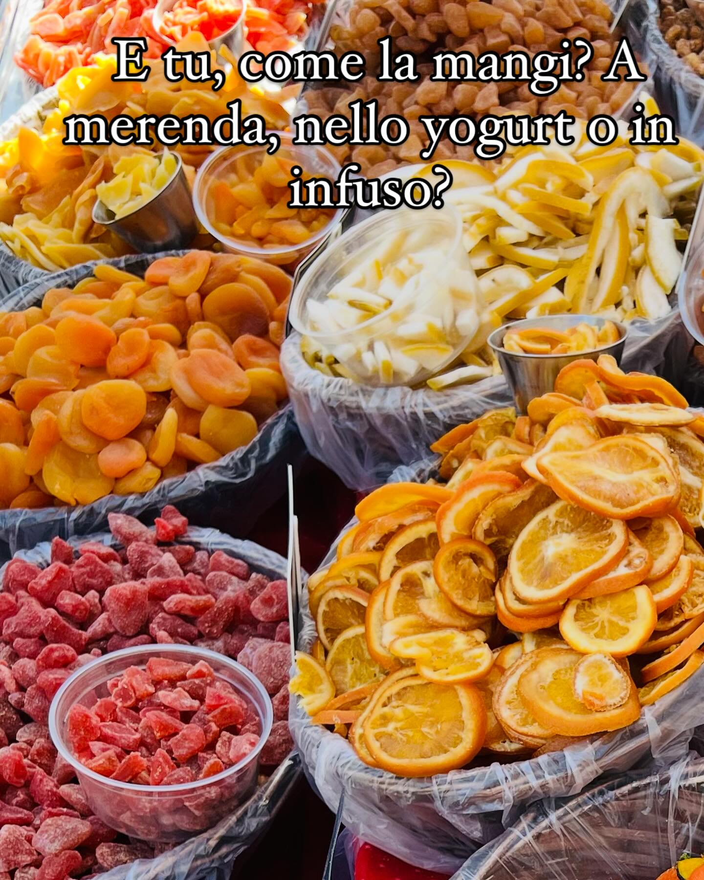 🍓 Perché scegliere la frutta disidratata?
✔️ Comoda da portare ovunque
✔️ Ricca di fibre e di sapore
✔️ Perfetta per uno spuntino sano e goloso
Ananas, mango, fragole… il più difficile è scegliere! 😋
💬 E tu, come la mangi? A merenda, nello yogurt o in infuso? 👇
#spuntinosano #fruttadisidratata #pausagolosa #mangiaresano #fruitlover #melaenocciola #orsettisana #musovauban #marseillebb #marsiglia
